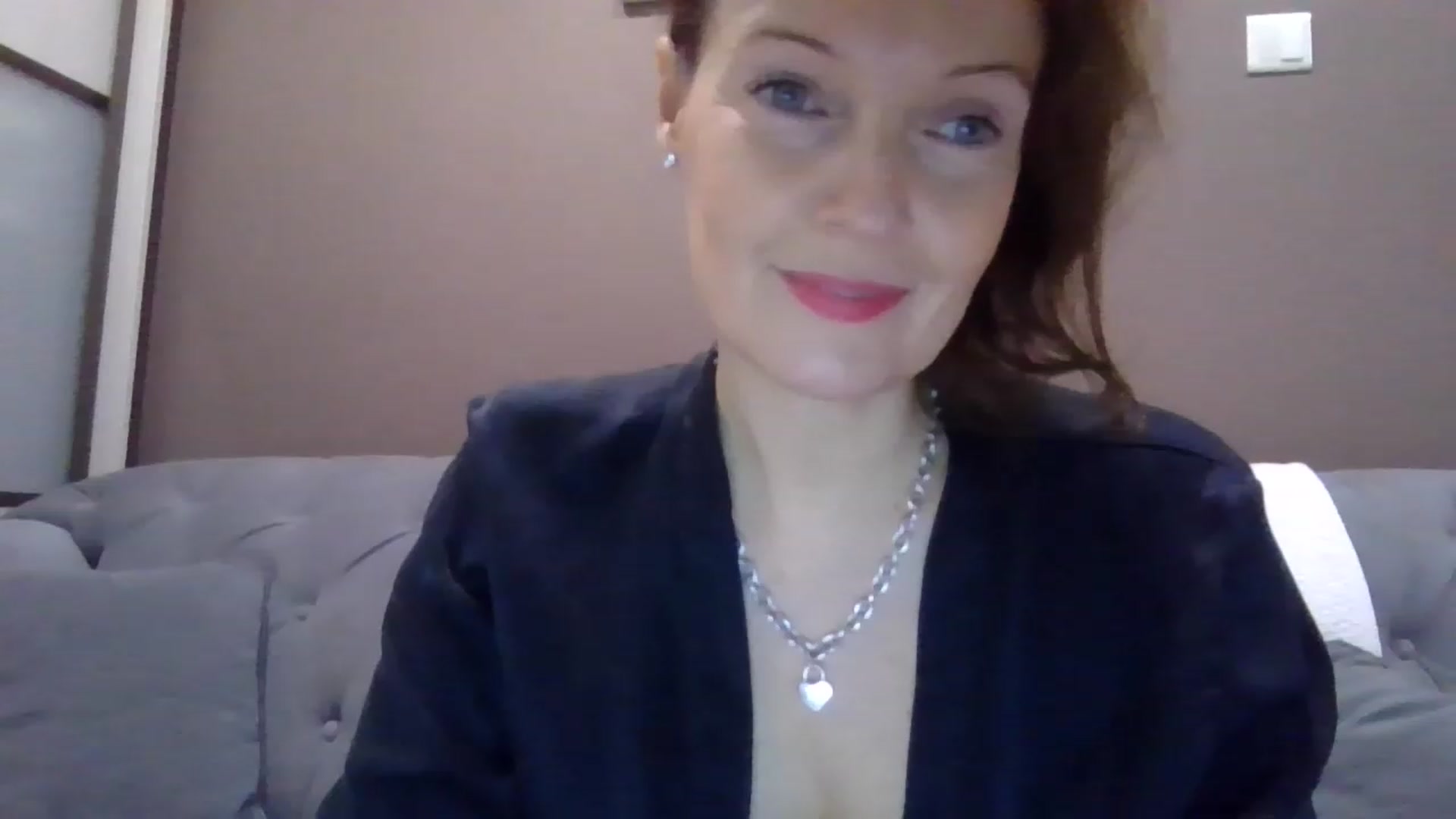 Gallery image thumbnail from ParisNoir's myfreecams stream on, 11/16/2022, 15:24 image 11 of 20