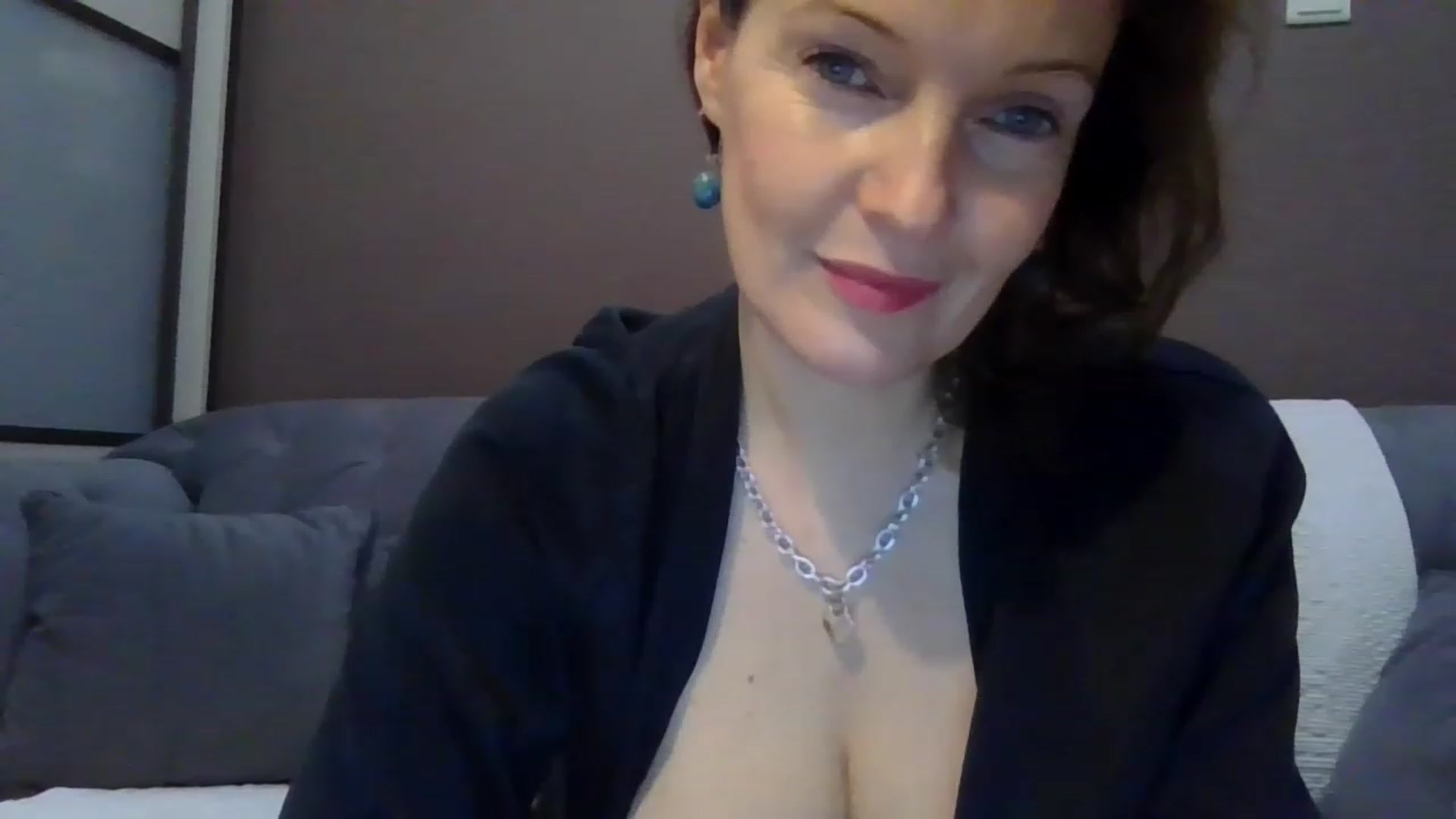 Gallery image thumbnail from ParisNoir's myfreecams stream on, 11/18/2022, 14:46 image 18 of 20