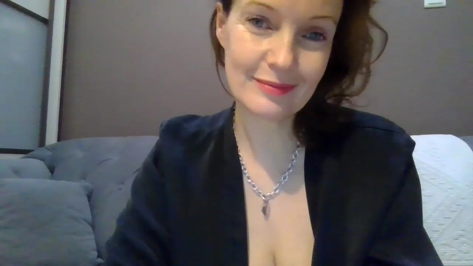 Gallery image thumbnail from ParisNoir's myfreecams stream on, 11/20/2022, 19:51 image 10 of 20
