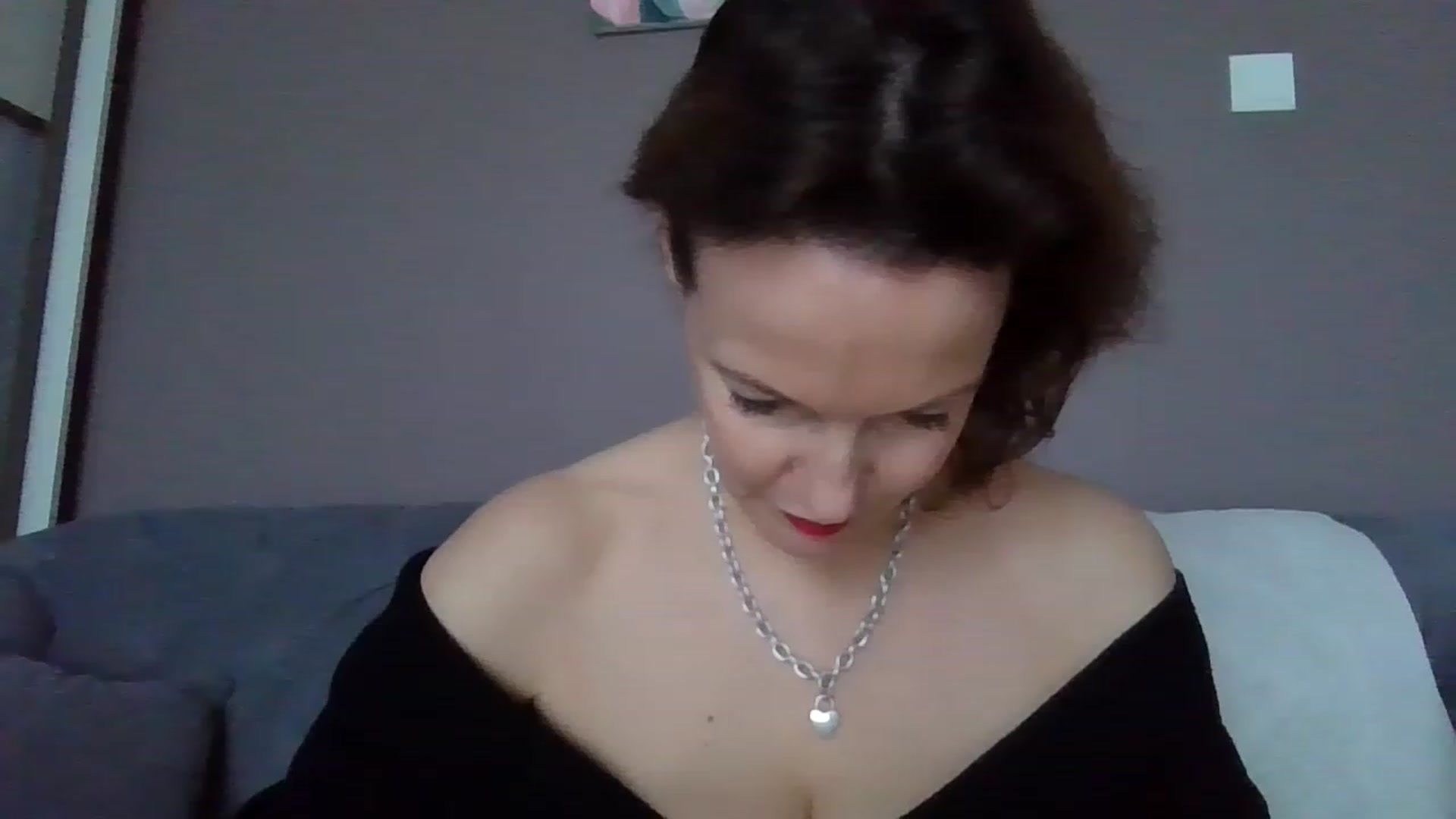 Gallery image thumbnail from ParisNoir's myfreecams stream on, 12/10/2022, 12:31 image 3 of 20