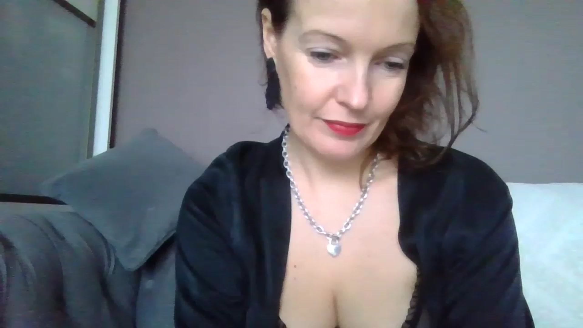Gallery image thumbnail from ParisNoir's myfreecams stream on, 12/11/2022, 11:58 image 10 of 20