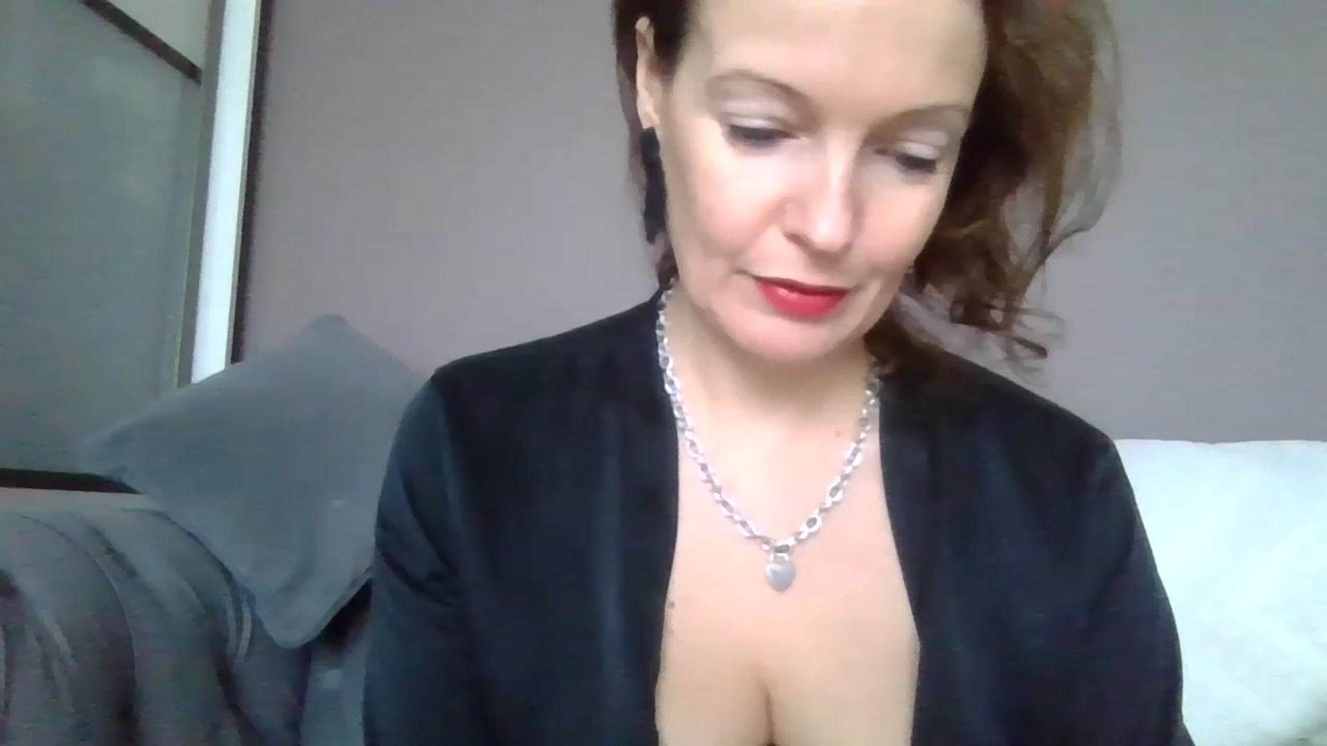 Gallery image thumbnail from ParisNoir's myfreecams stream on, 12/11/2022, 11:58 image 1 of 20