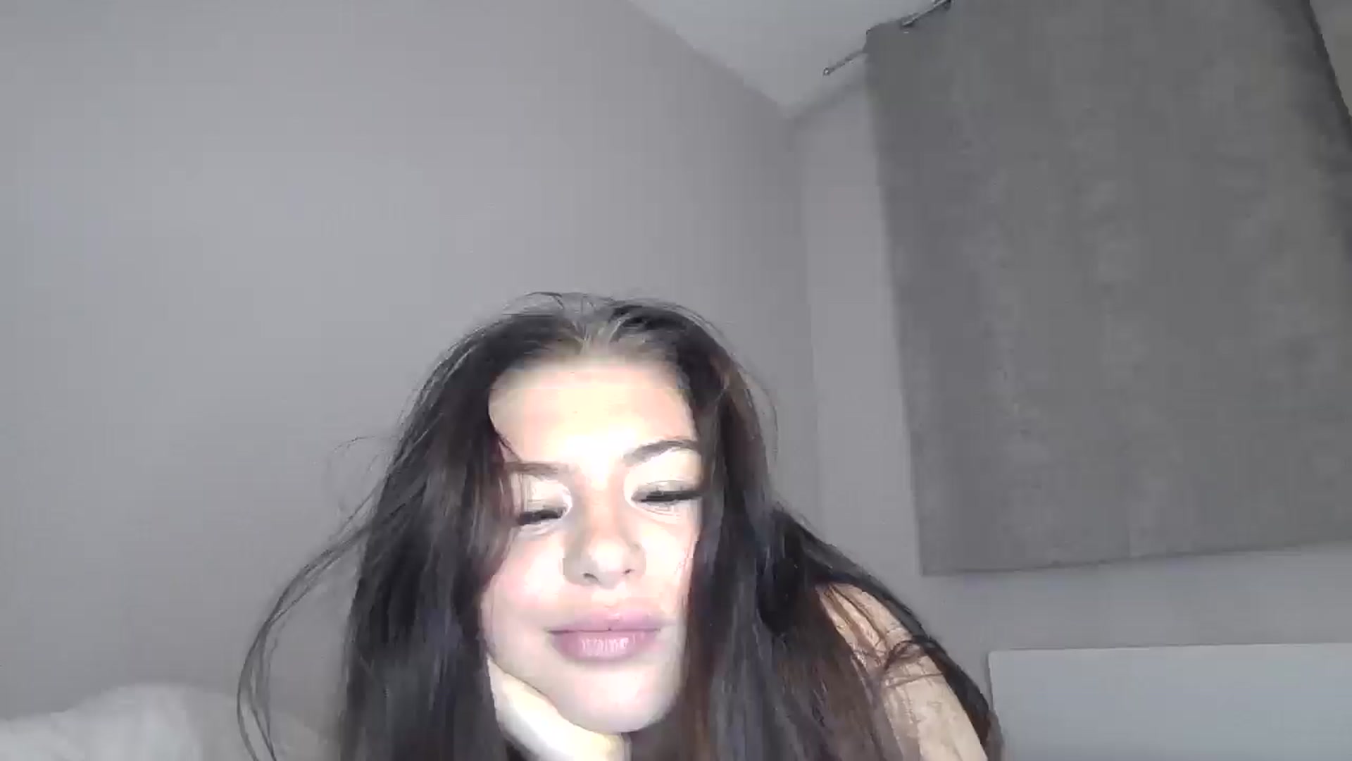 Gallery image thumbnail from Parishenleyxo's myfreecams stream on, 11/07/2024, 18:47 image 4 of 20