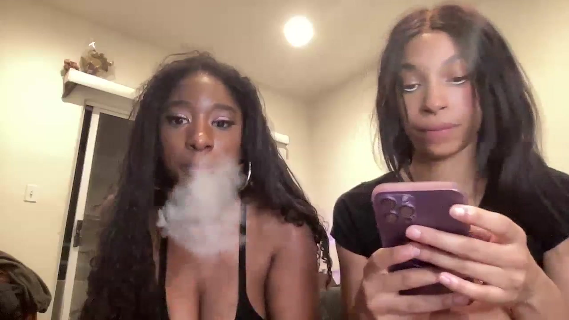 Gallery image thumbnail from Parisss818's myfreecams stream on, 01/23/2024, 10:40 image 18 of 20