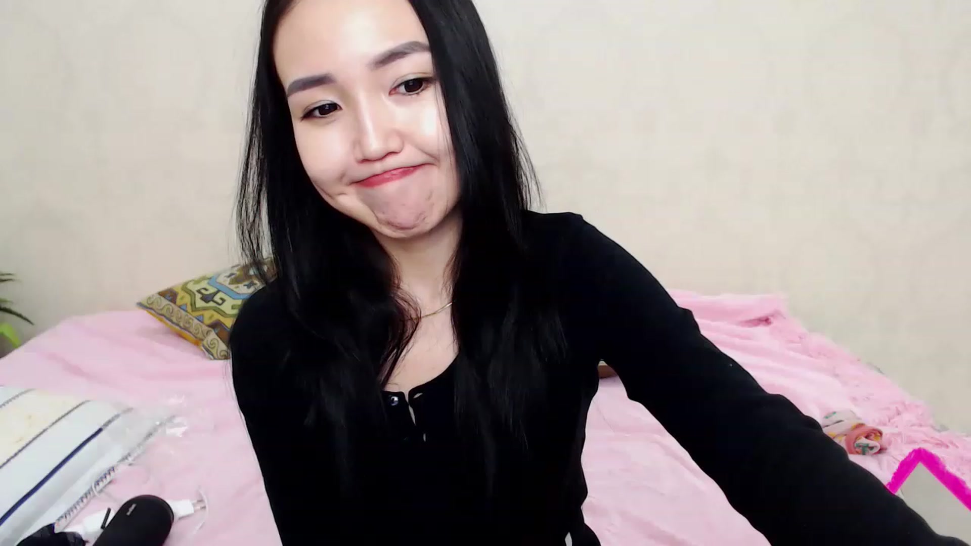 Gallery image thumbnail from ParkJean's myfreecams stream on, 11/16/2022, 08:17 image 9 of 20