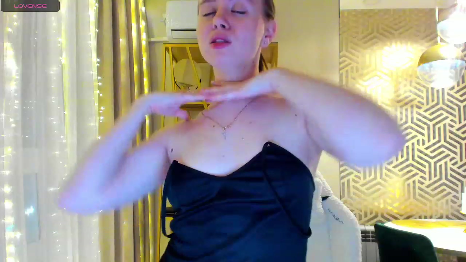 Gallery image thumbnail from PartYour_Soul's myfreecams stream on, 02/26/2024, 20:12 image 18 of 20