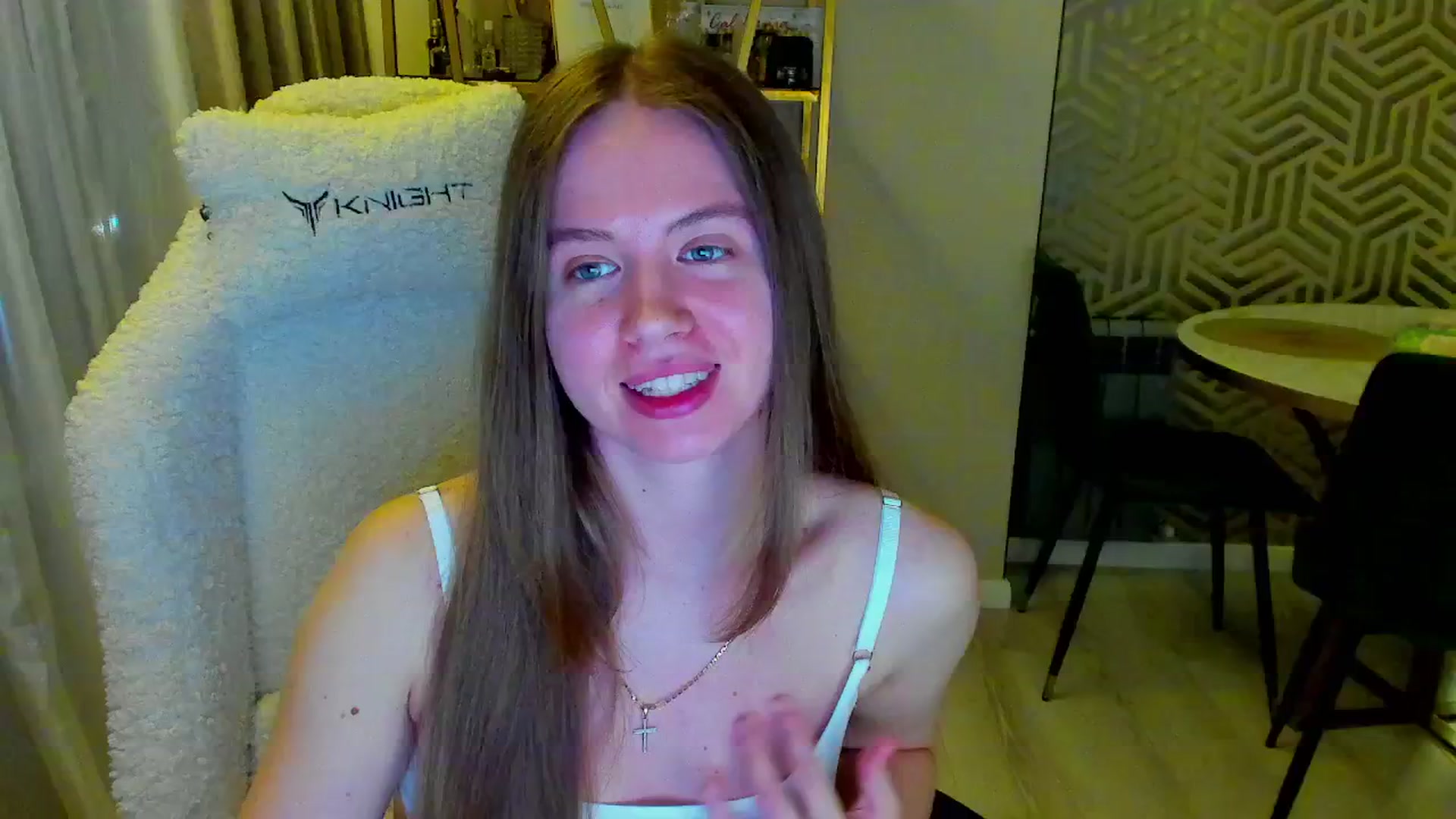 Gallery image thumbnail from PartYour_Soul's myfreecams stream on, 04/16/2024, 21:24 image 7 of 20