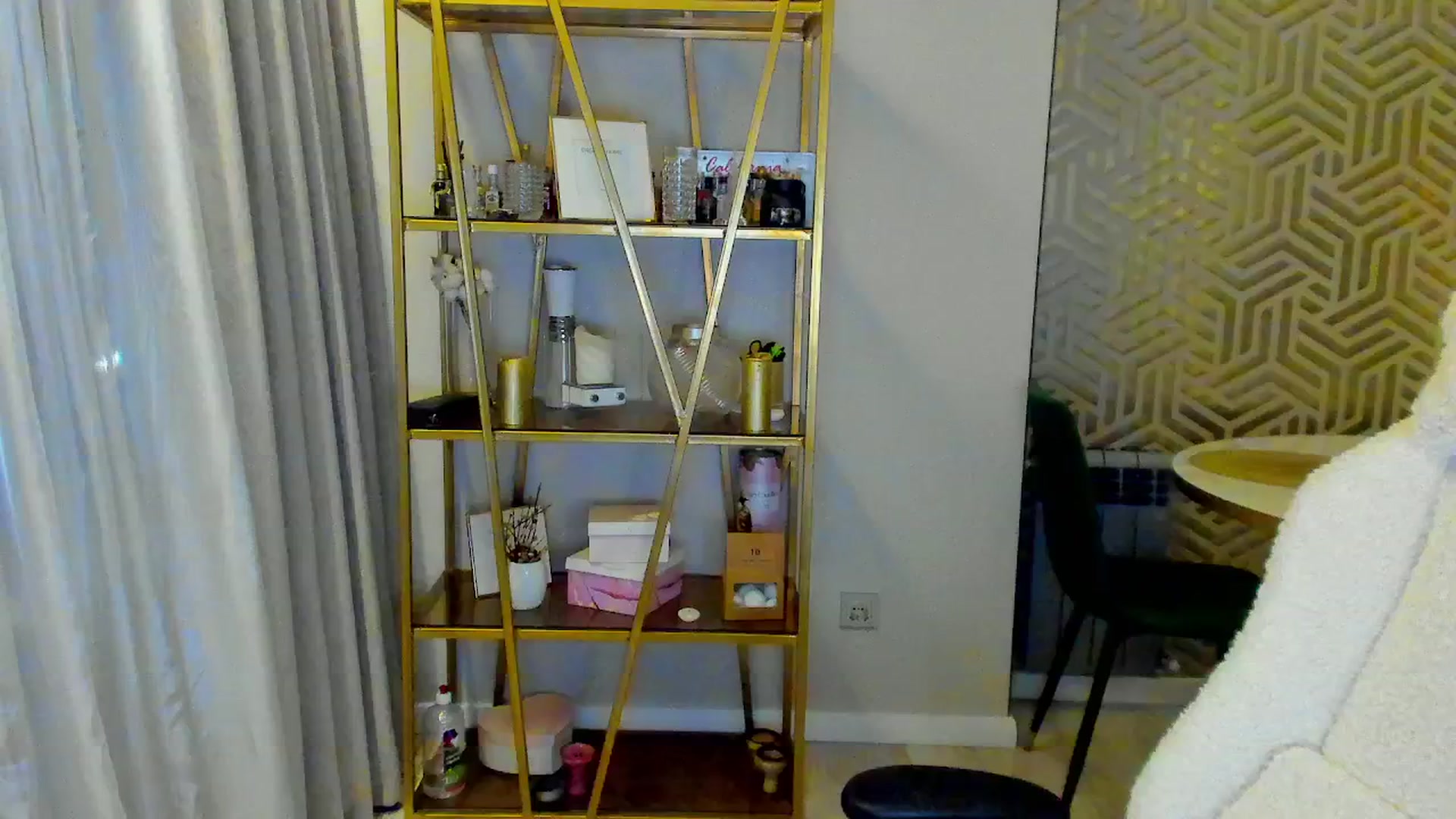 Gallery image thumbnail from PartYour_Soul's myfreecams stream on, 04/16/2024, 21:24 image 14 of 20
