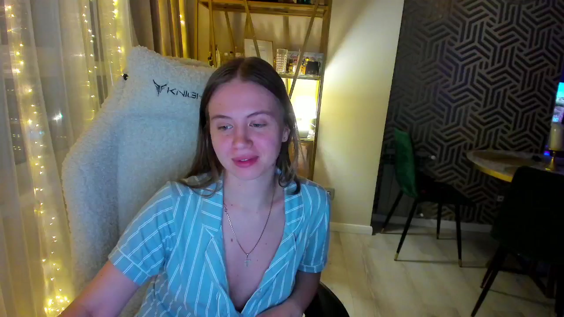 Gallery image thumbnail from PartYour_Soul's myfreecams stream on, 05/12/2024, 21:28 image 6 of 20