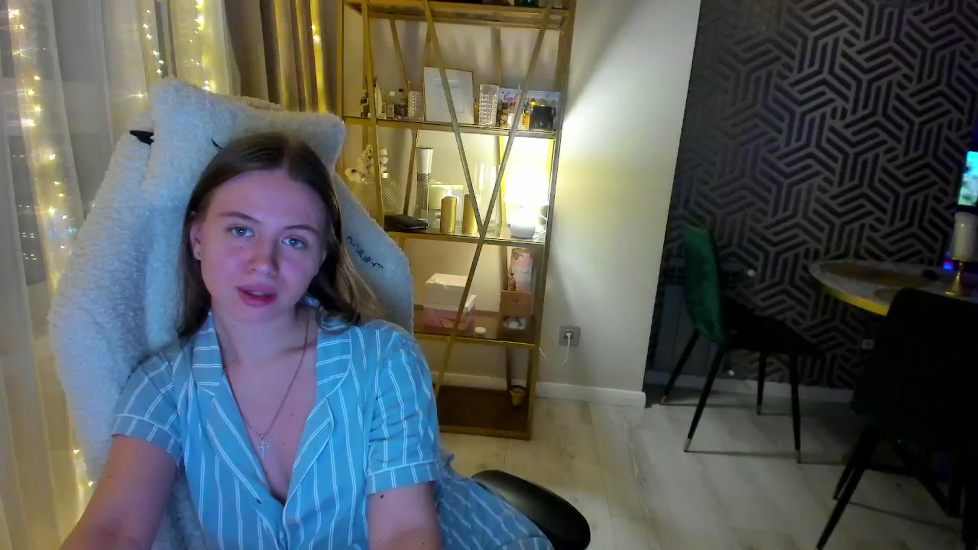 Gallery image thumbnail from PartYour_Soul's myfreecams stream on, 05/12/2024, 21:28 image 5 of 20
