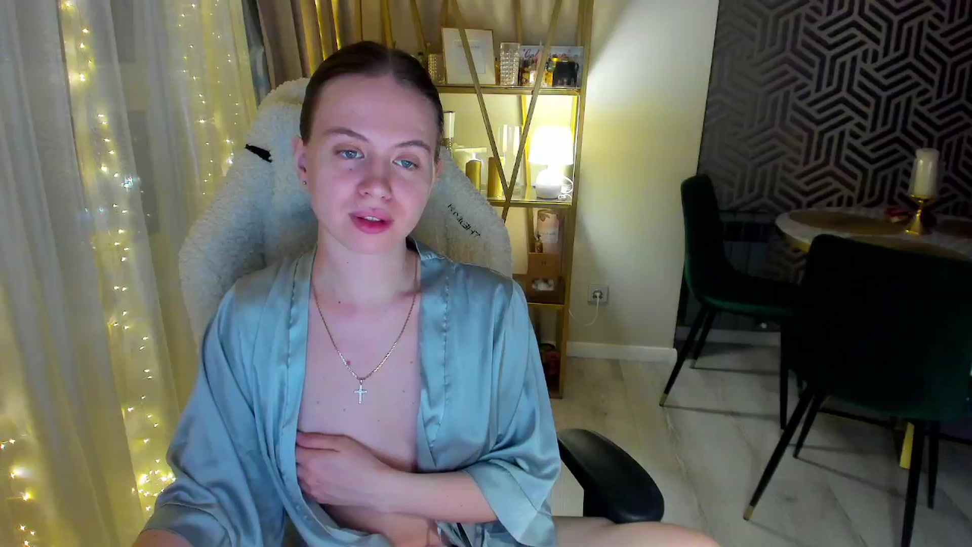 Gallery image thumbnail from PartYour_Soul's myfreecams stream on, 05/22/2024, 20:39 image 13 of 20