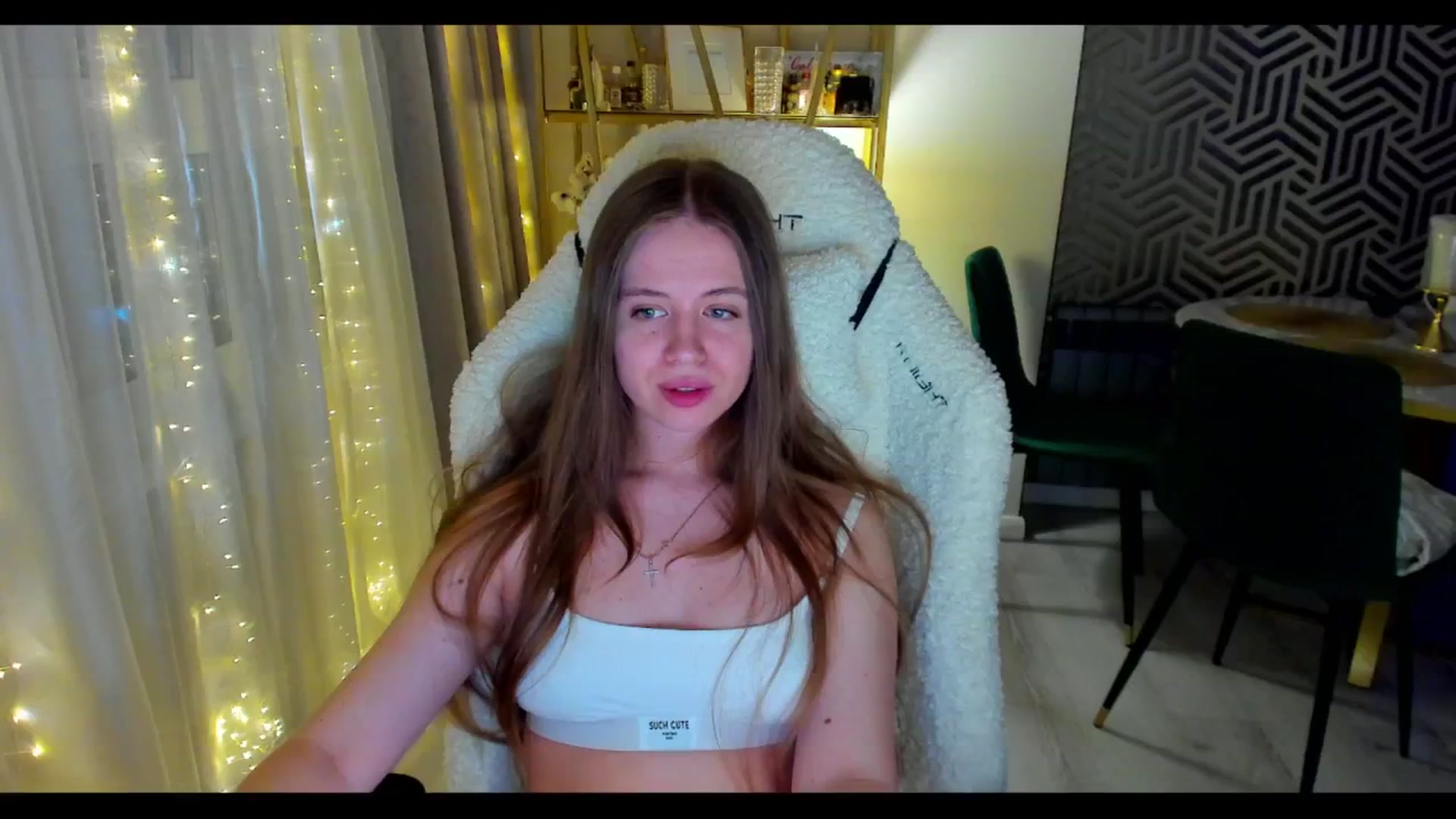 Gallery image thumbnail from PartYour_Soul's myfreecams stream on, 05/30/2024, 21:23 image 12 of 20