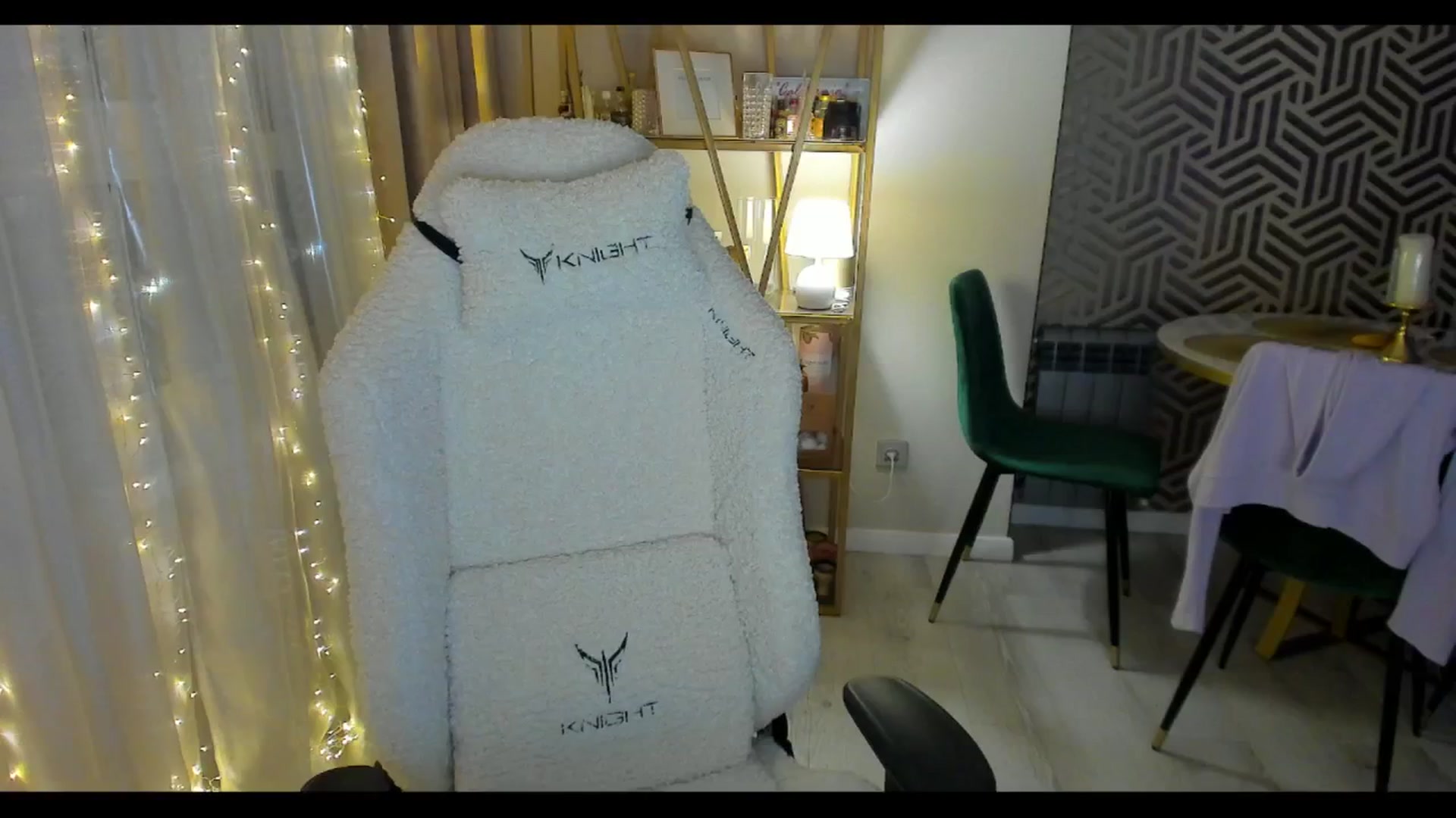 Gallery image thumbnail from PartYour_Soul's myfreecams stream on, 06/02/2024, 20:08 image 14 of 20