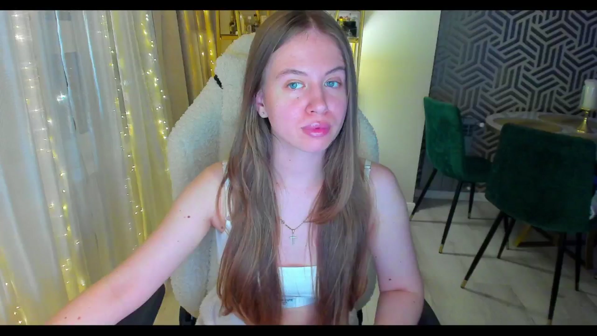 Gallery image thumbnail from PartYour_Soul's myfreecams stream on, 06/03/2024, 21:13 image 9 of 20