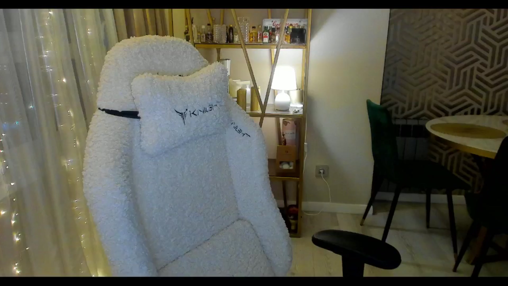 Gallery image thumbnail from PartYour_Soul's myfreecams stream on, 06/20/2024, 20:45 image 20 of 20