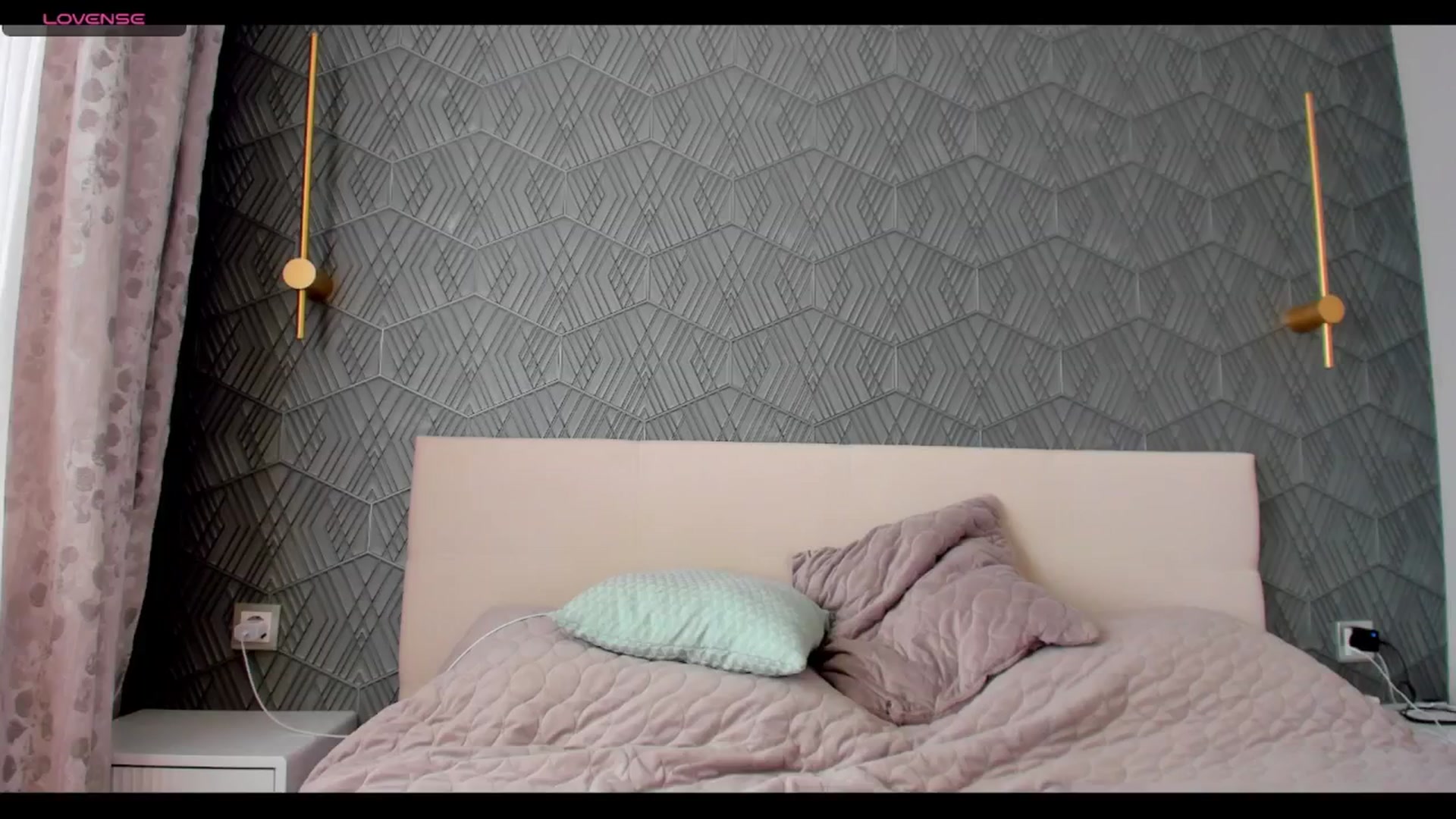 Gallery image thumbnail from PartYour_Soul's myfreecams stream on, 07/24/2024, 11:28 image 18 of 20