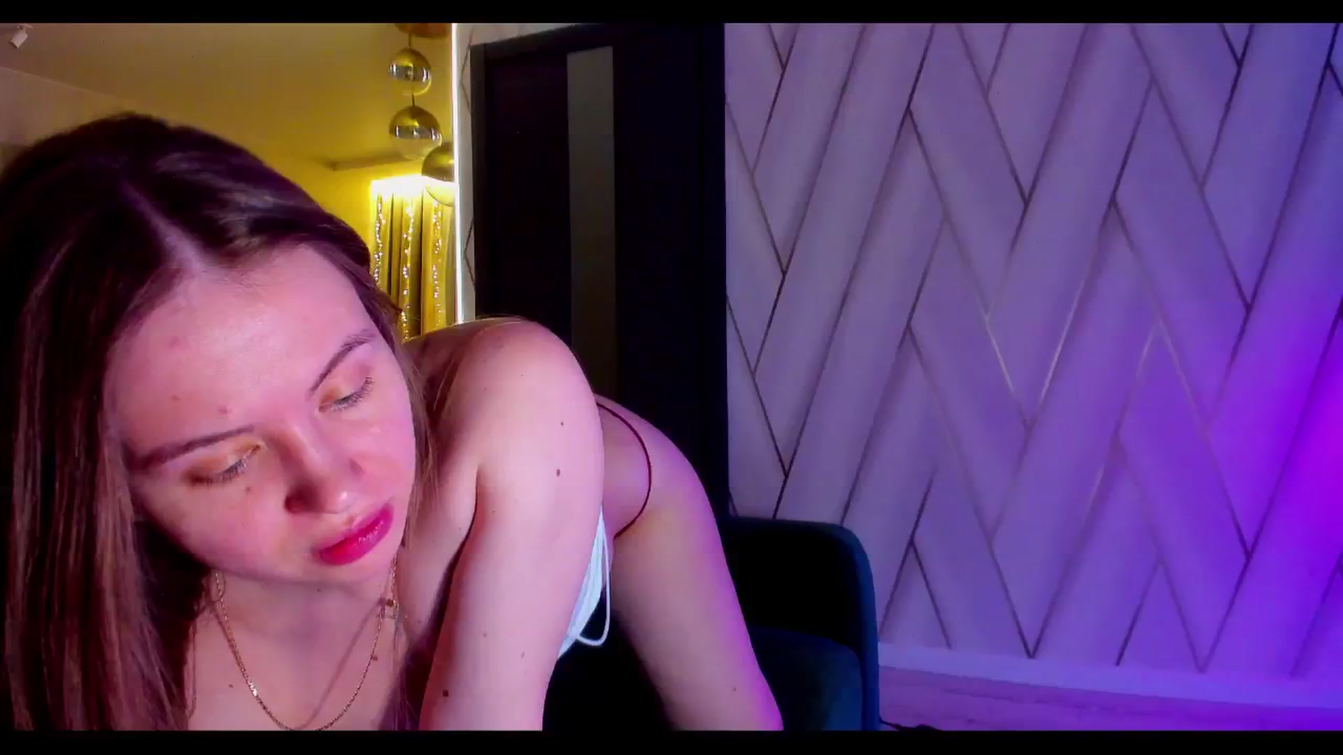 Gallery image thumbnail from PartYour_Soul's myfreecams stream on, 11/10/2024, 19:43 image 16 of 20