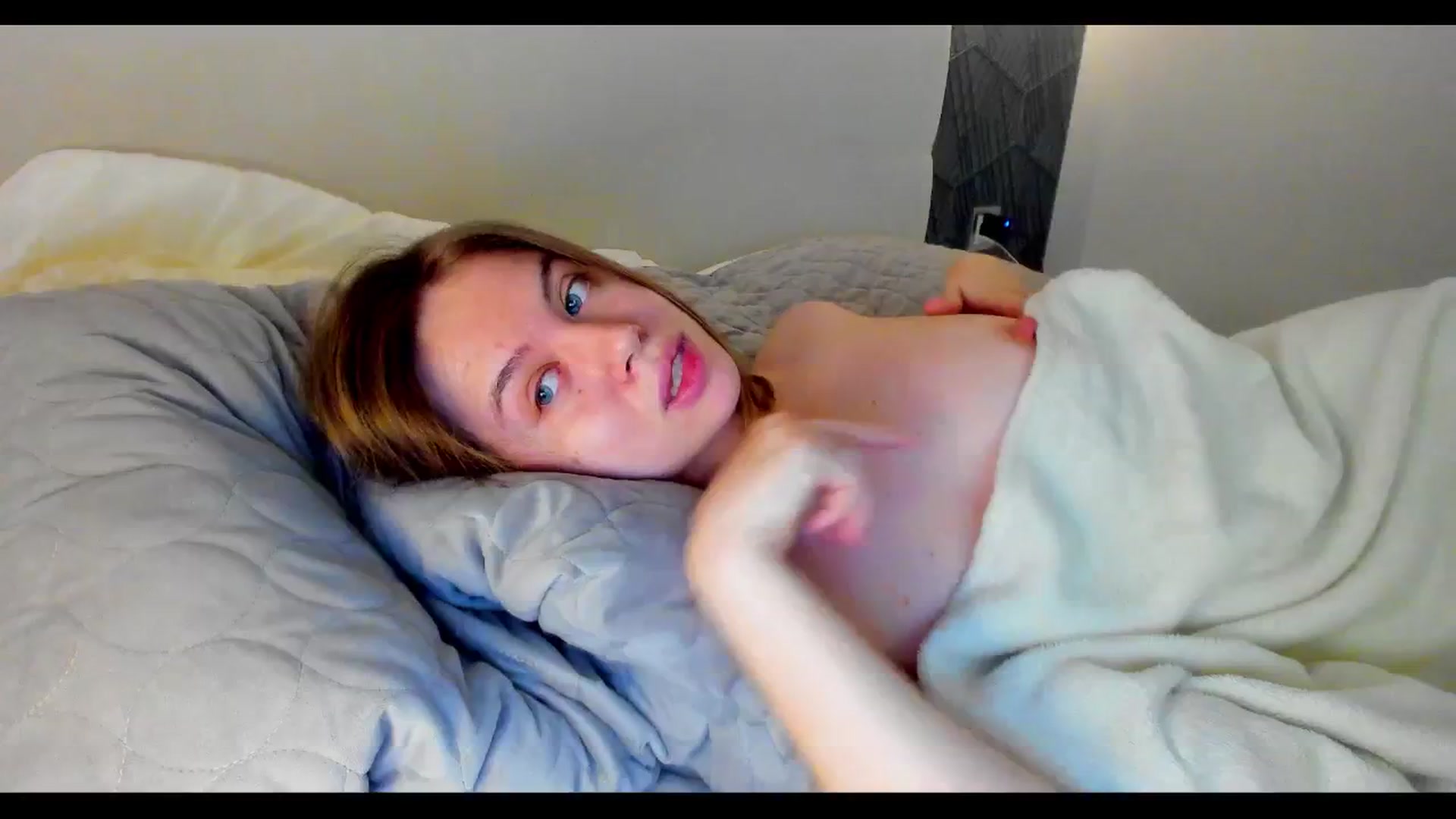 Gallery image thumbnail from PartYour_Soul's myfreecams stream on, 11/12/2024, 21:58 image 18 of 20