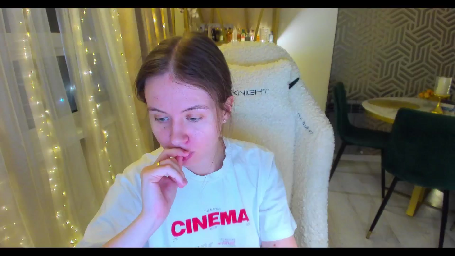 Gallery image thumbnail from PartYour_Soul's myfreecams stream on, 11/16/2024, 20:12 image 15 of 20