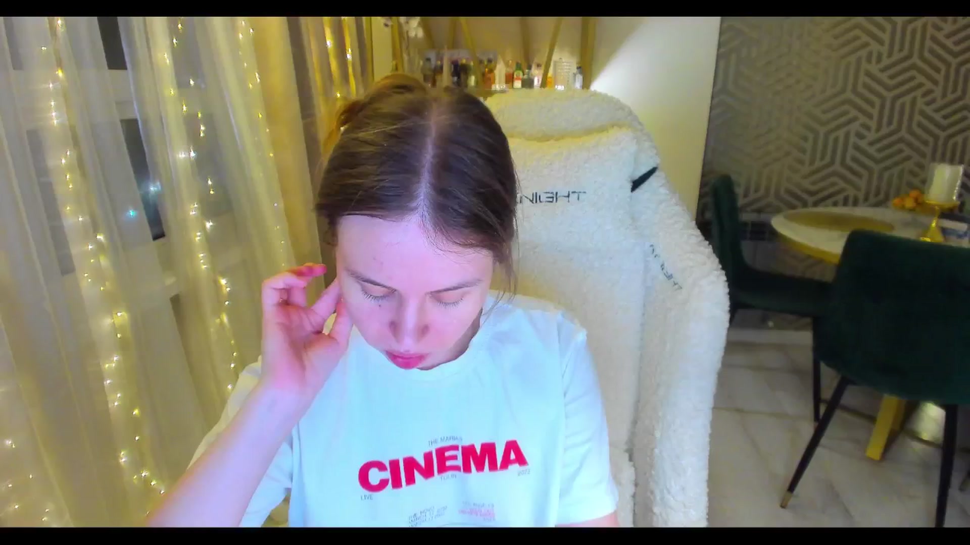 Gallery image thumbnail from PartYour_Soul's myfreecams stream on, 11/16/2024, 20:12 image 6 of 20