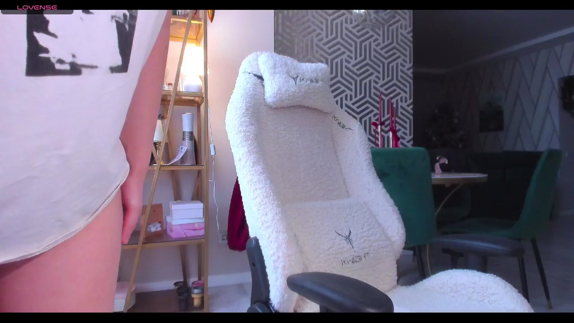 Gallery image thumbnail from PartYour_Soul's myfreecams stream on, 12/22/2024, 11:22 image 6 of 20