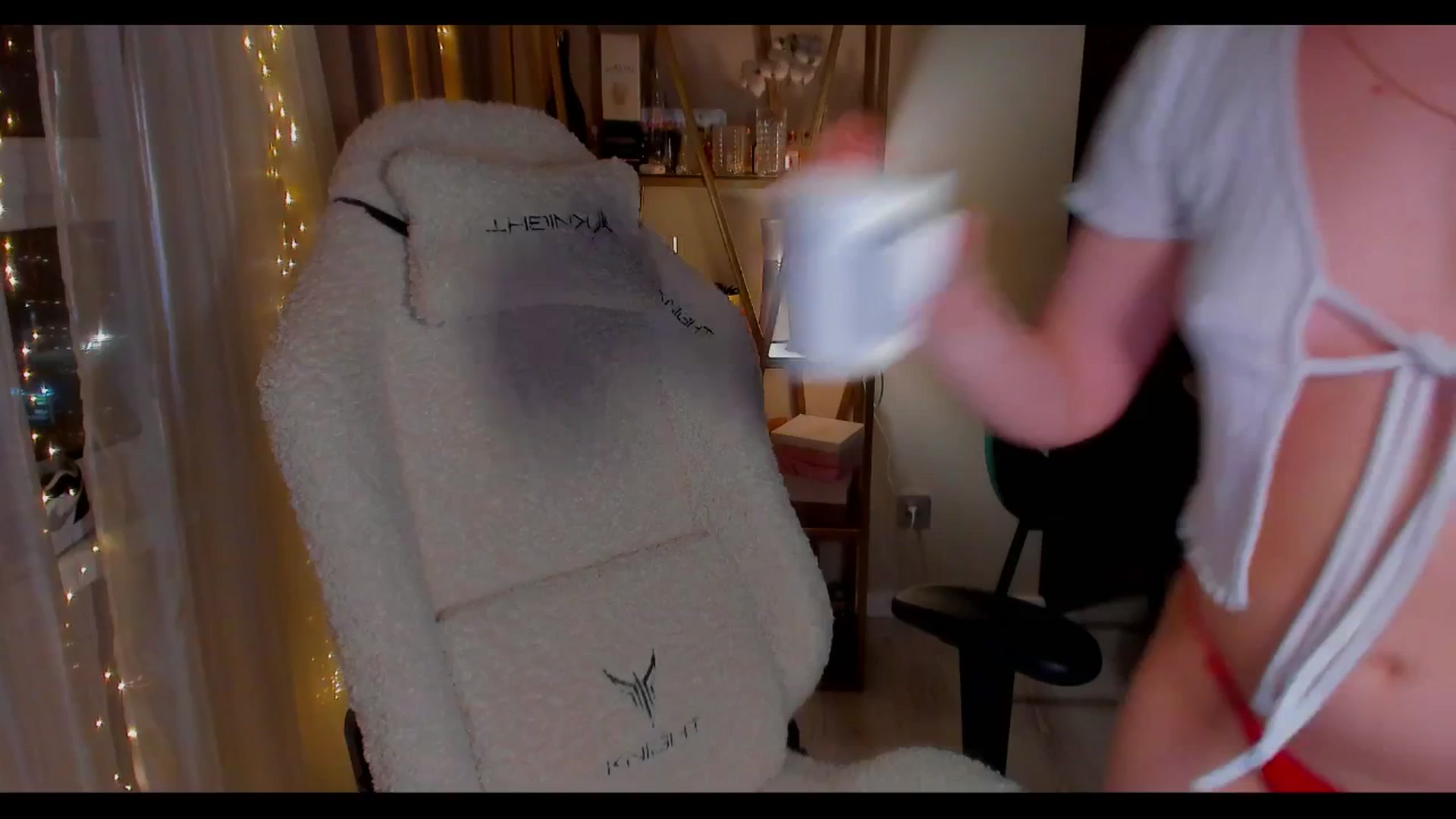 Gallery image thumbnail from PartYour_Soul's myfreecams stream on, 03/31/2025, 17:57 image 15 of 20