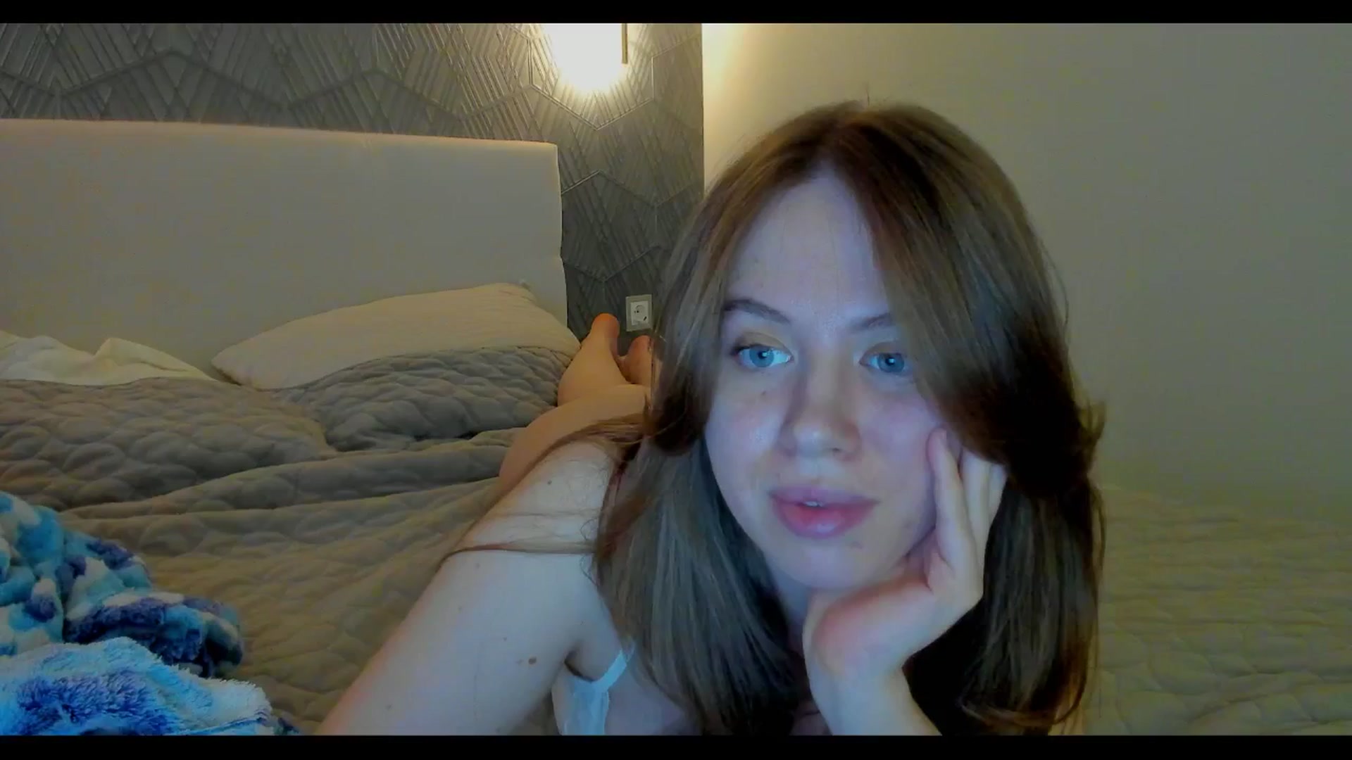 Gallery image thumbnail from PartYour_Soul's myfreecams stream on, 04/05/2025, 16:06 image 17 of 20