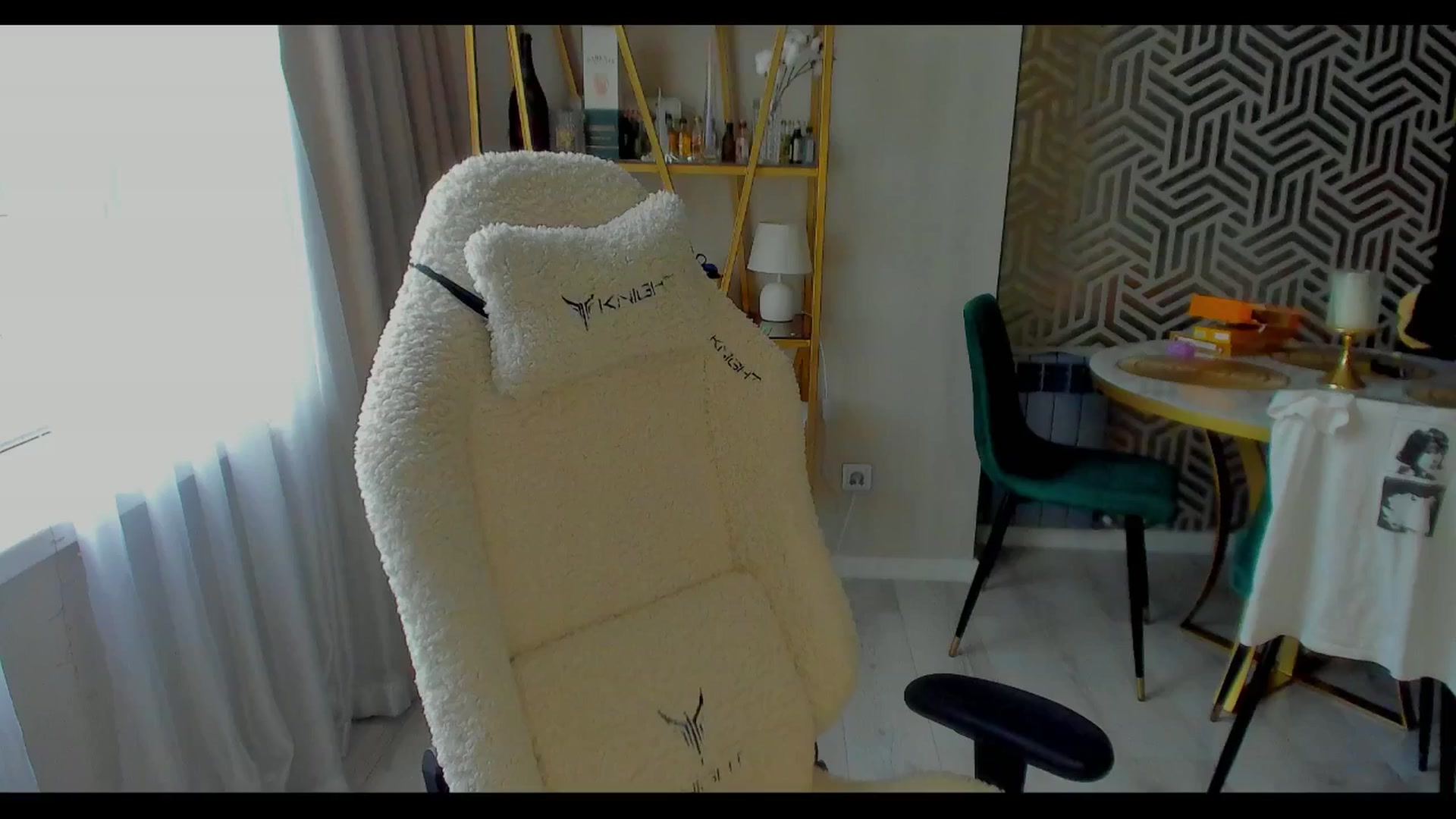 Gallery image thumbnail from PartYour_Soul's myfreecams stream on, 05/31/2025, 16:47 image 3 of 20