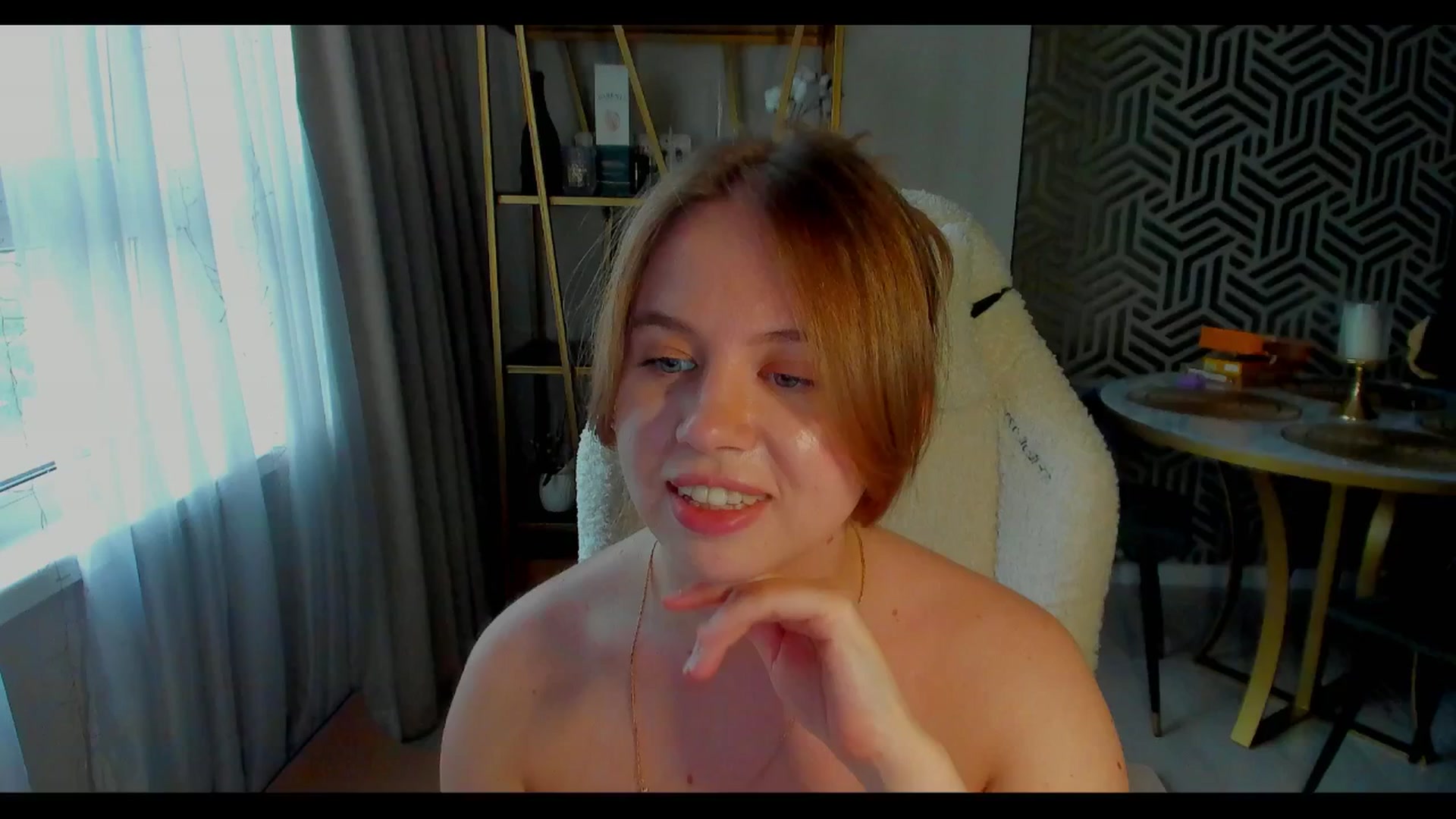 Gallery image thumbnail from PartYour_Soul's myfreecams stream on, 05/31/2025, 16:47 image 11 of 20