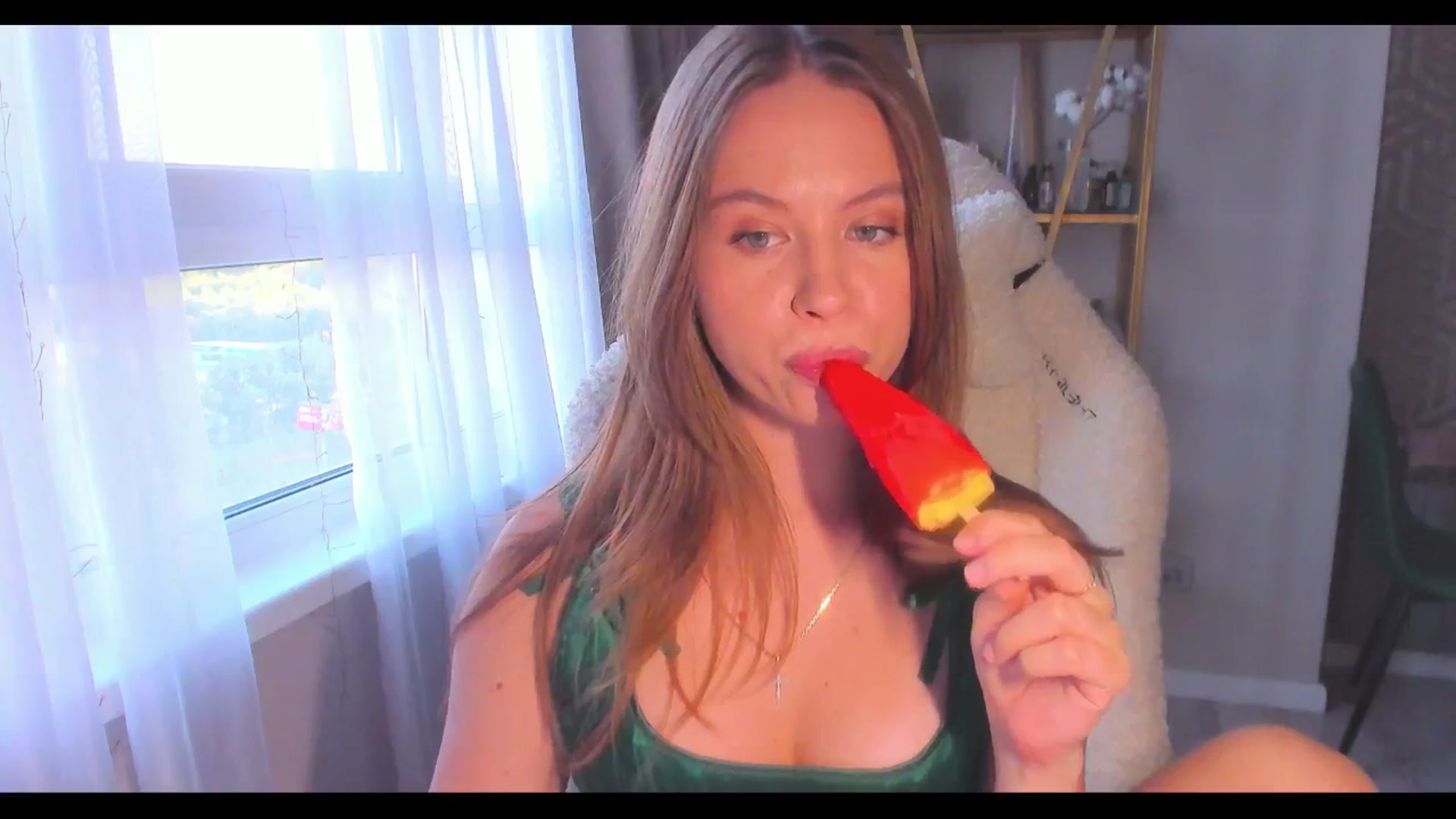 Gallery image thumbnail from PartYour_Soul's myfreecams stream on, 07/19/2025, 16:07 image 18 of 20