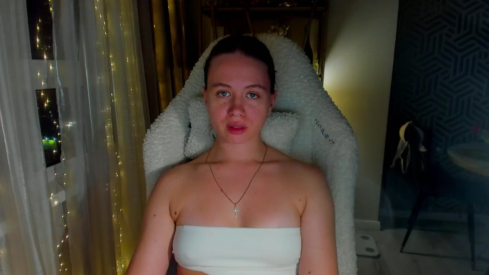 Gallery image thumbnail from PartYour_Soul's myfreecams stream on, 09/14/2025, 20:14 image 18 of 20
