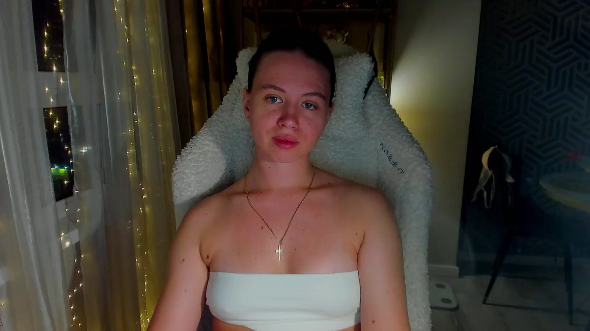 Gallery image thumbnail from PartYour_Soul's myfreecams stream on, 09/14/2025, 20:14 image 15 of 20