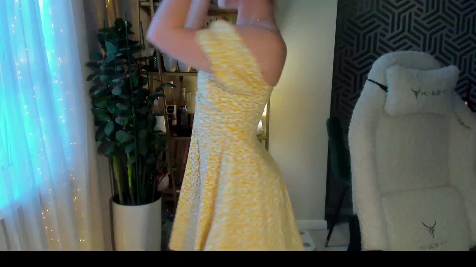 Gallery image thumbnail from PartYour_Soul's myfreecams stream on, 01/02/2026, 13:00 image 15 of 20