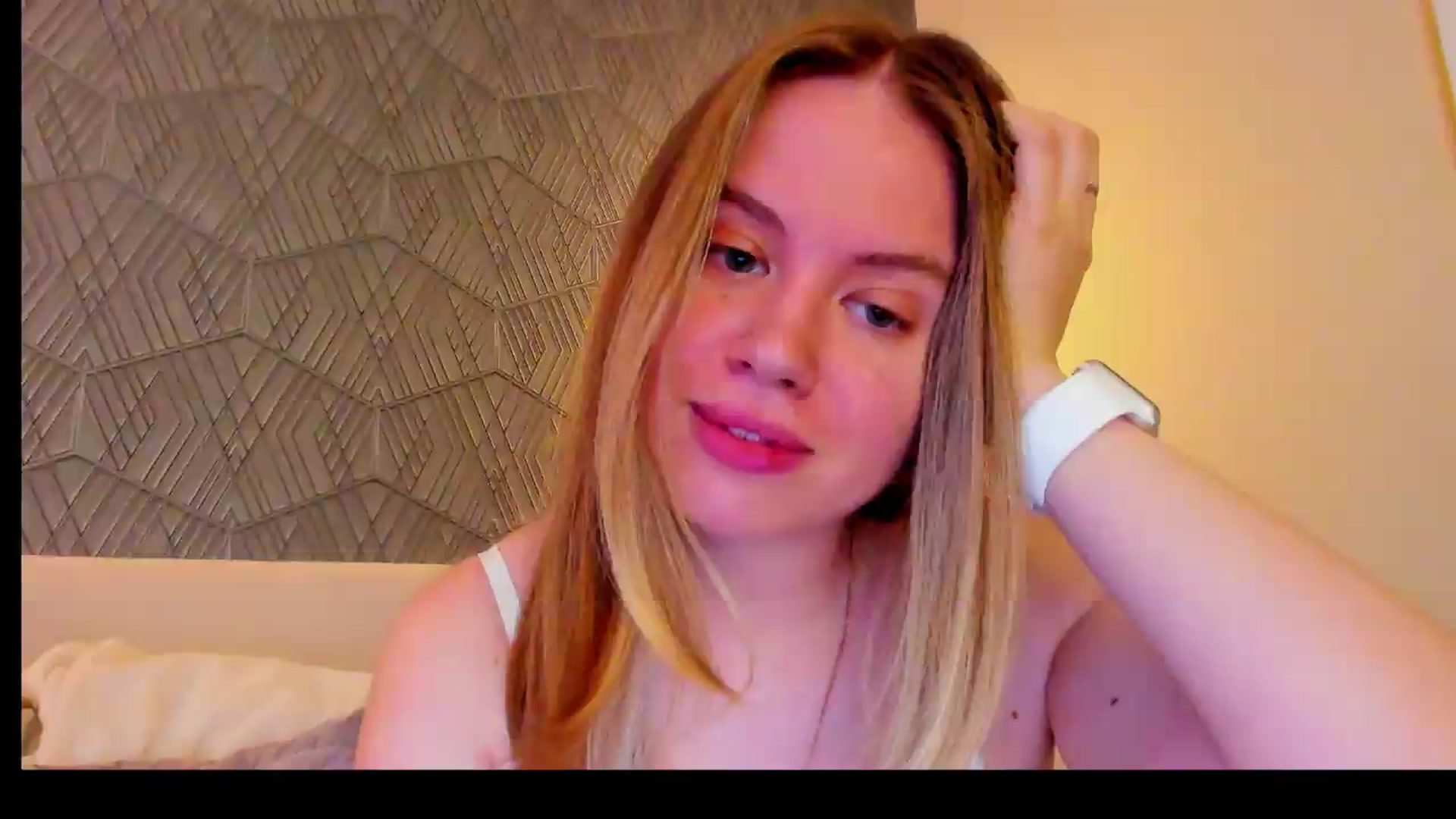 Gallery image thumbnail from PartYour_Soul's myfreecams stream on, 06/01/2026, 16:54 image 19 of 20