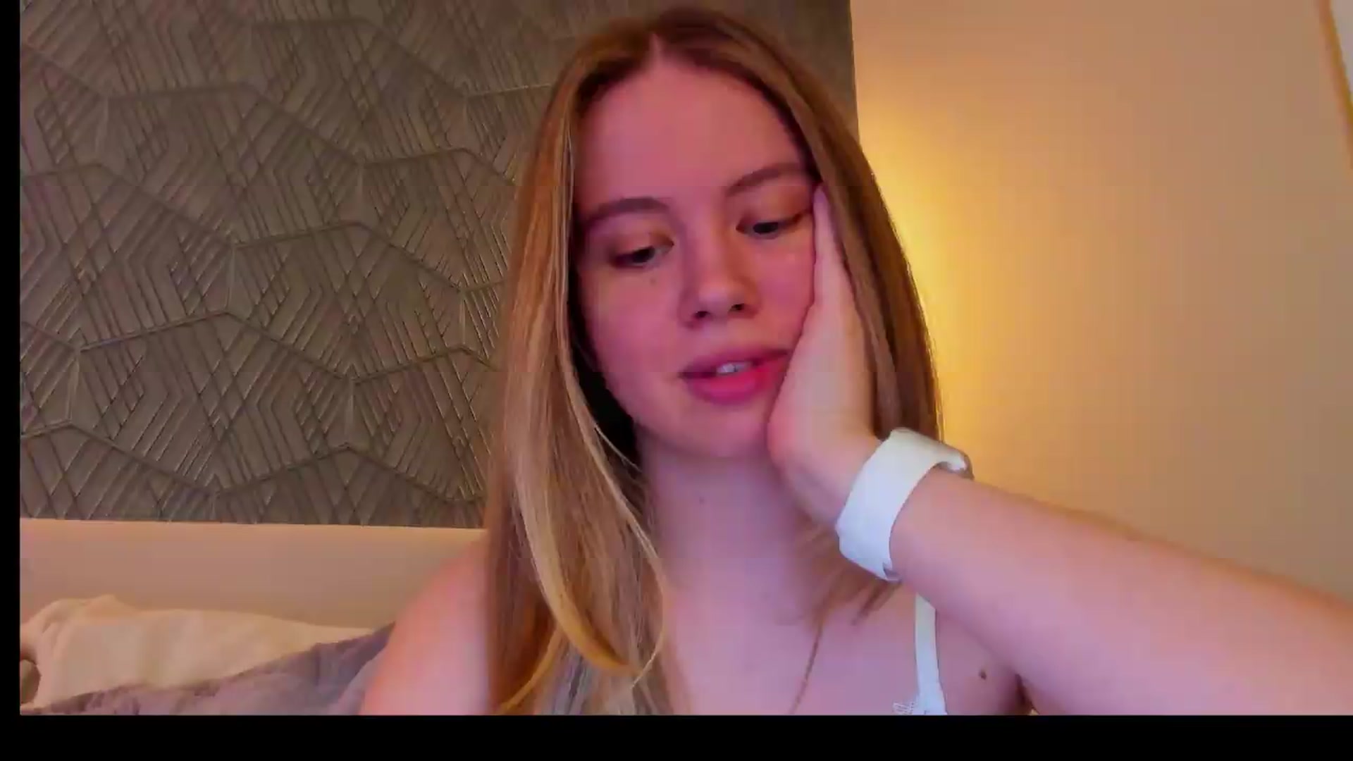Gallery image thumbnail from PartYour_Soul's myfreecams stream on, 06/01/2026, 16:54 image 12 of 20
