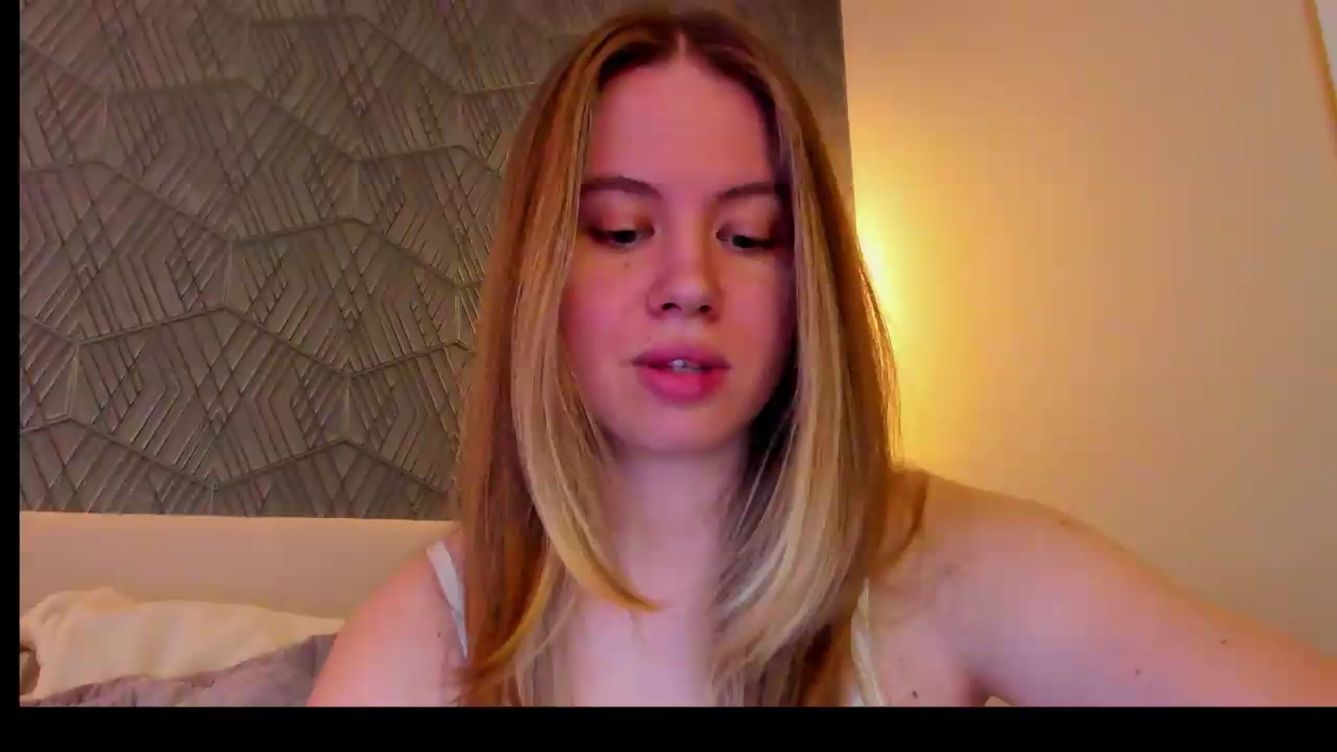 Gallery image thumbnail from PartYour_Soul's myfreecams stream on, 06/01/2026, 16:54 image 9 of 20
