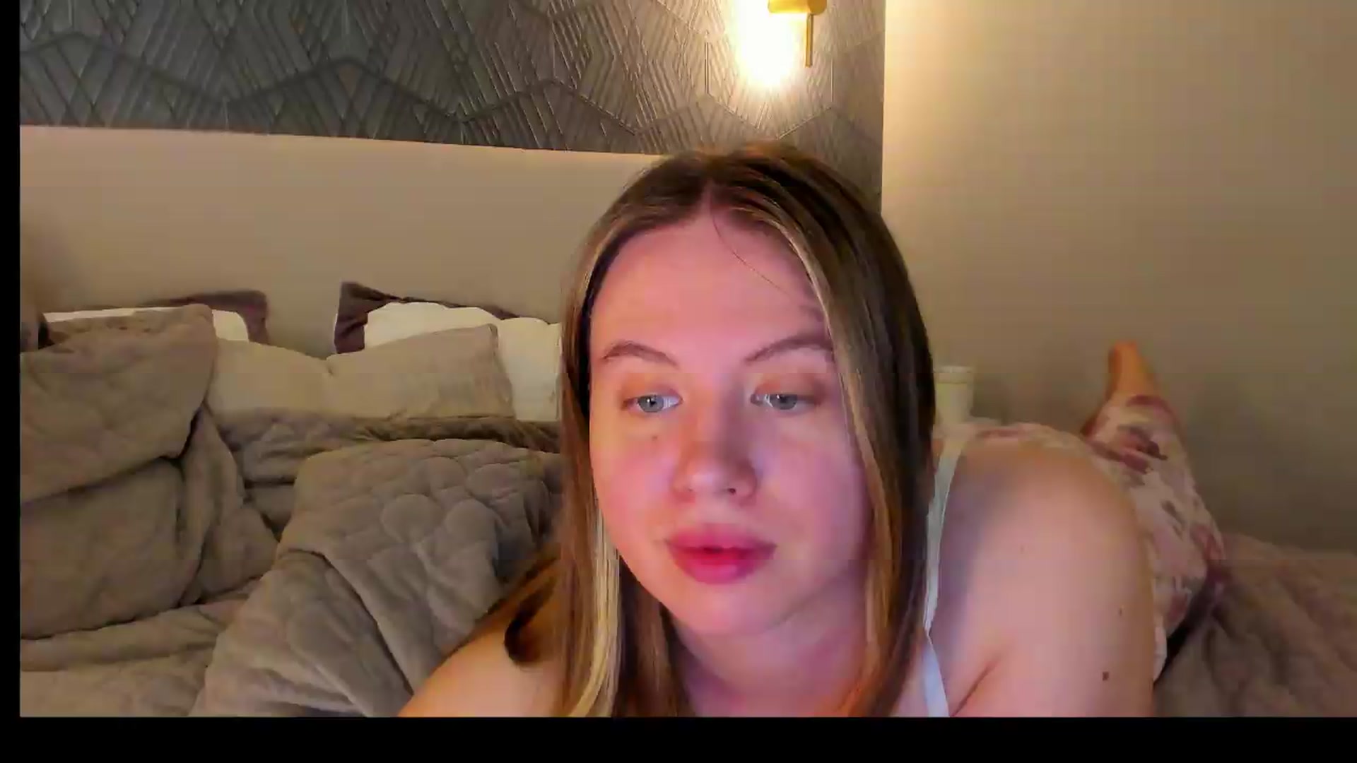 Gallery image thumbnail from PartYour_Soul's myfreecams stream on, 06/01/2026, 18:54 image 1 of 20