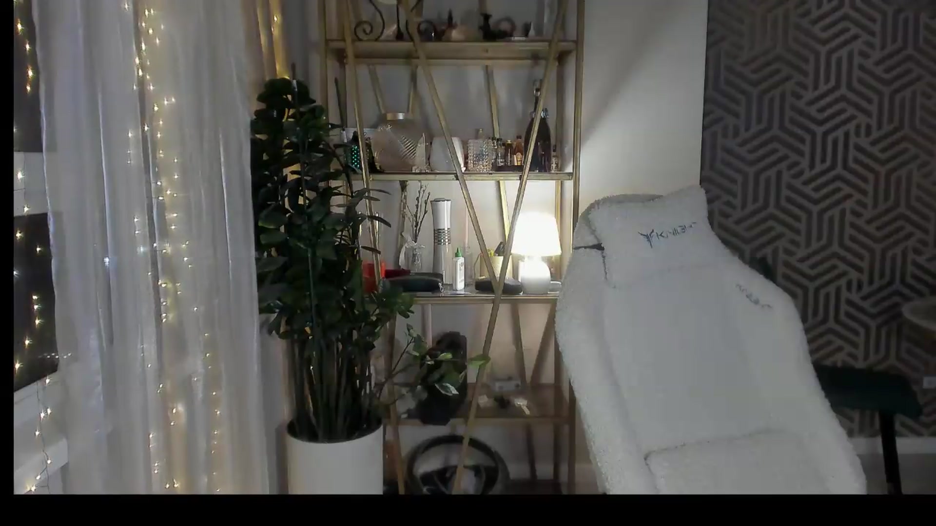 Gallery image thumbnail from PartYour_Soul's myfreecams stream on, 07/26/2026, 19:31 image 4 of 20