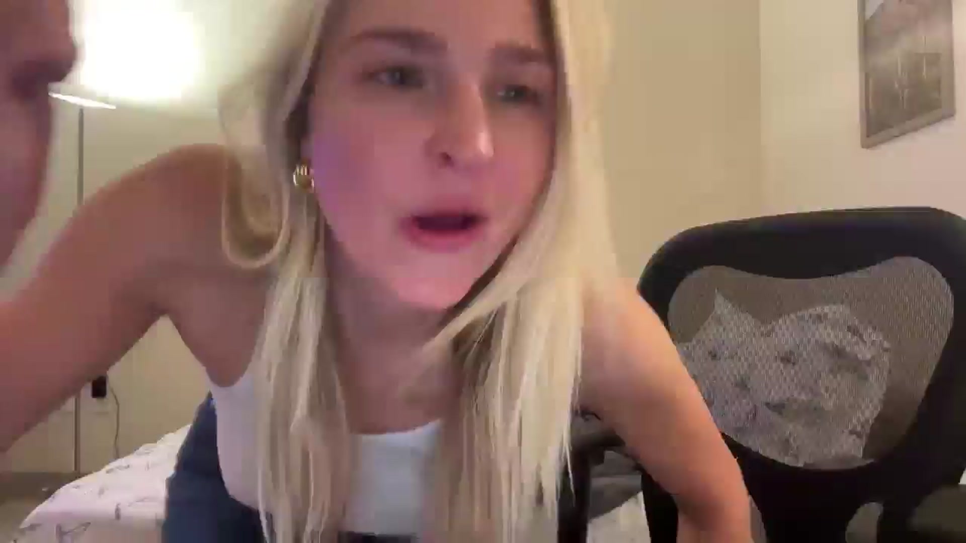 Gallery image thumbnail from Partygirl1's myfreecams stream on, 04/14/2026, 09:37 image 1 of 20