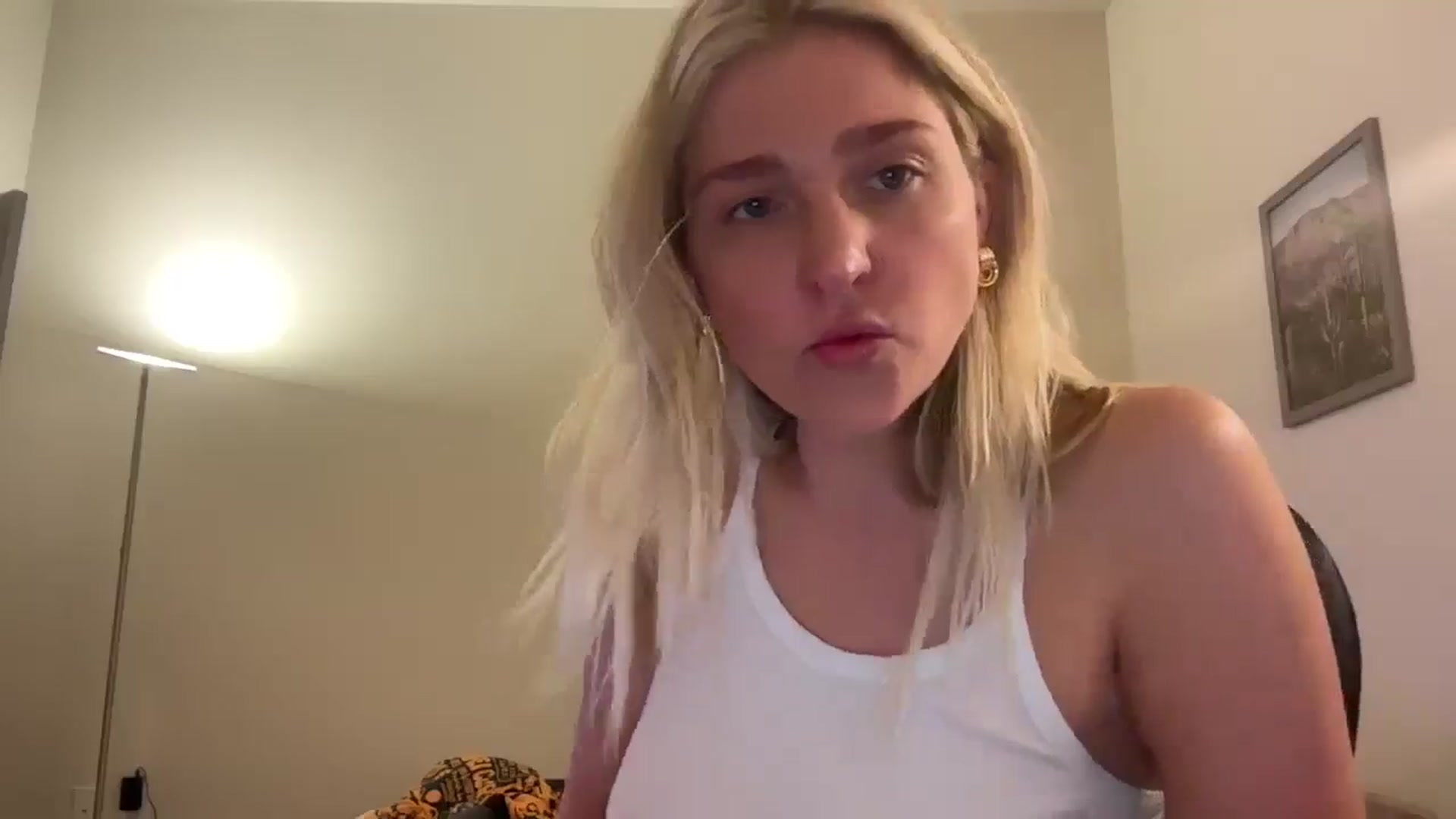 Gallery image thumbnail from Partygirl1's myfreecams stream on, 04/14/2026, 09:37 image 3 of 20