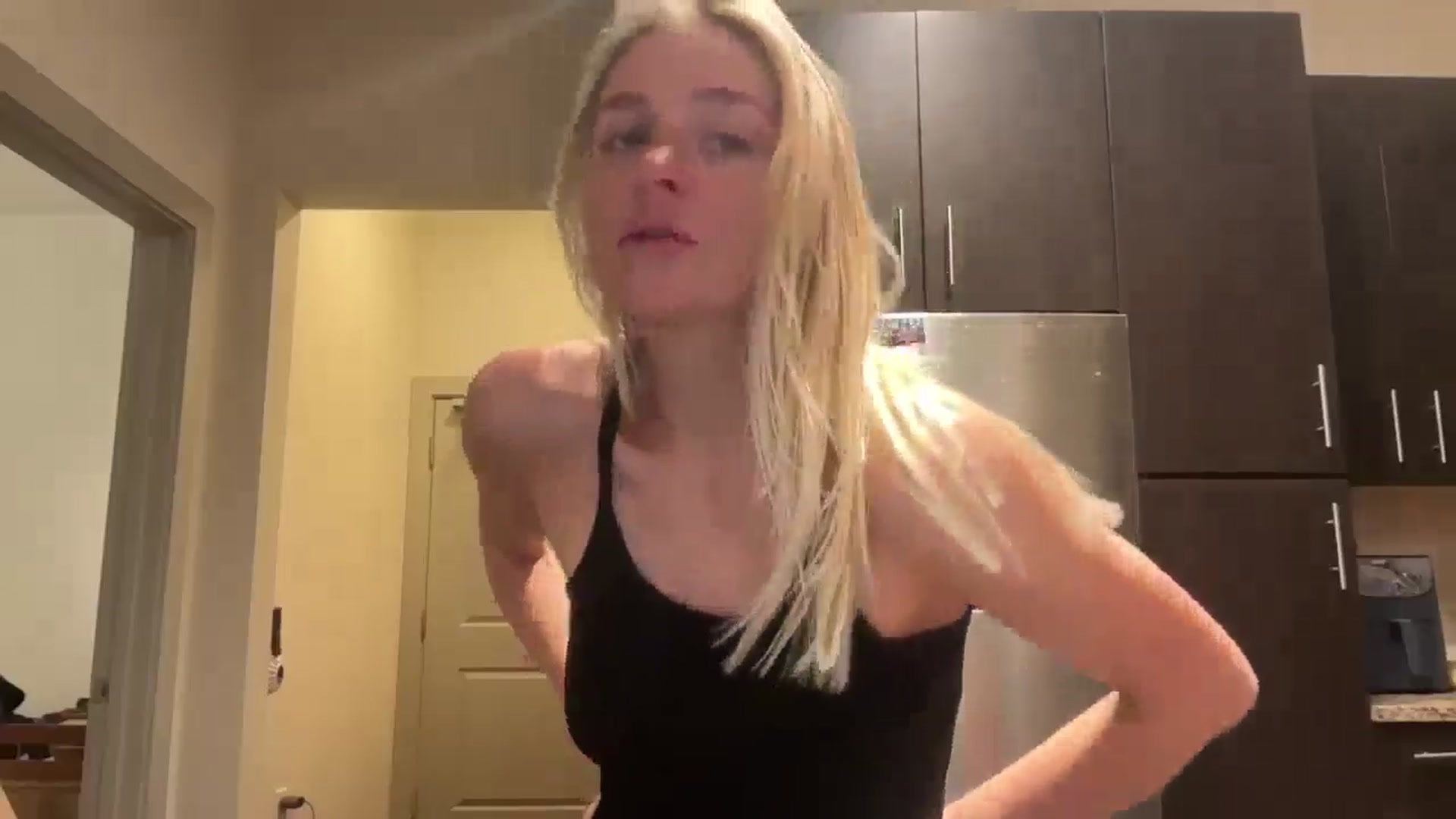 Gallery image thumbnail from Partygirl1's myfreecams stream on, 04/19/2026, 08:58 image 7 of 20