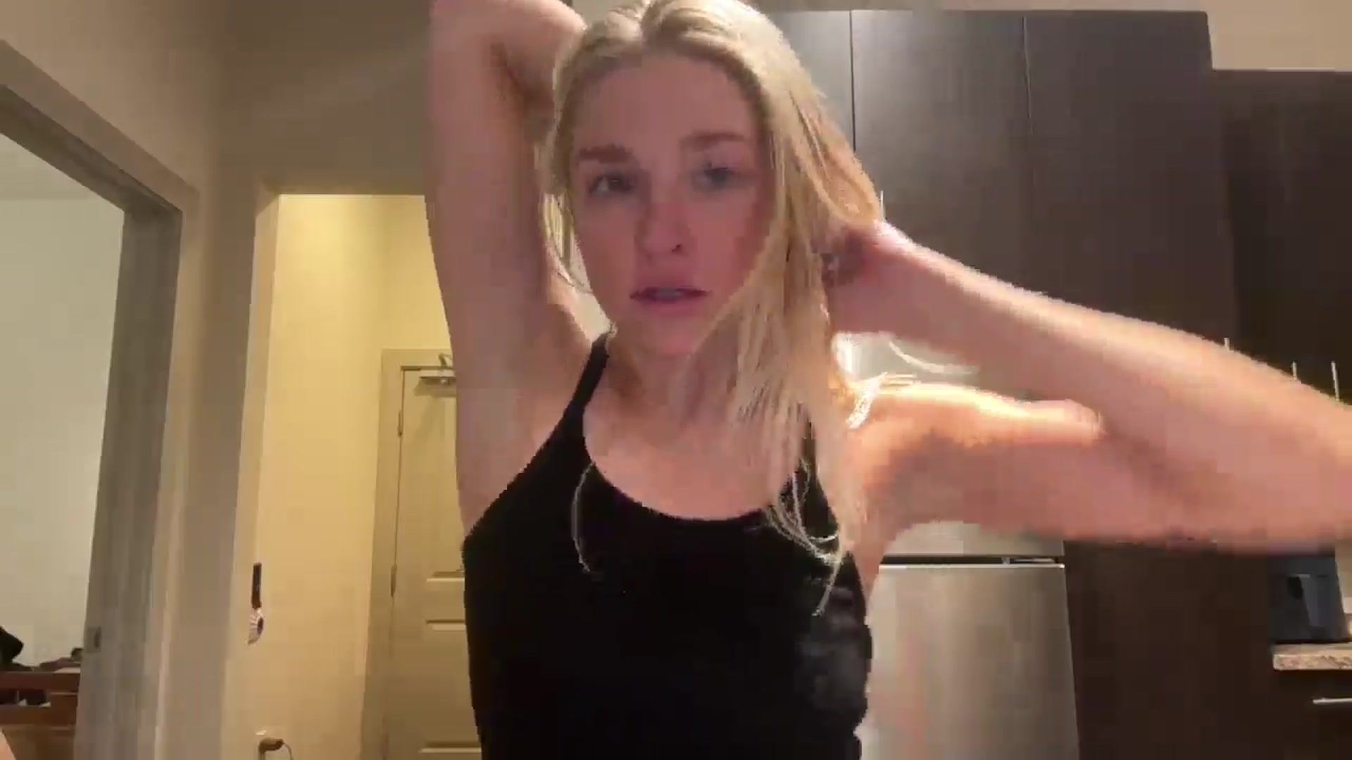 Gallery image thumbnail from Partygirl1's myfreecams stream on, 04/19/2026, 08:58 image 8 of 20