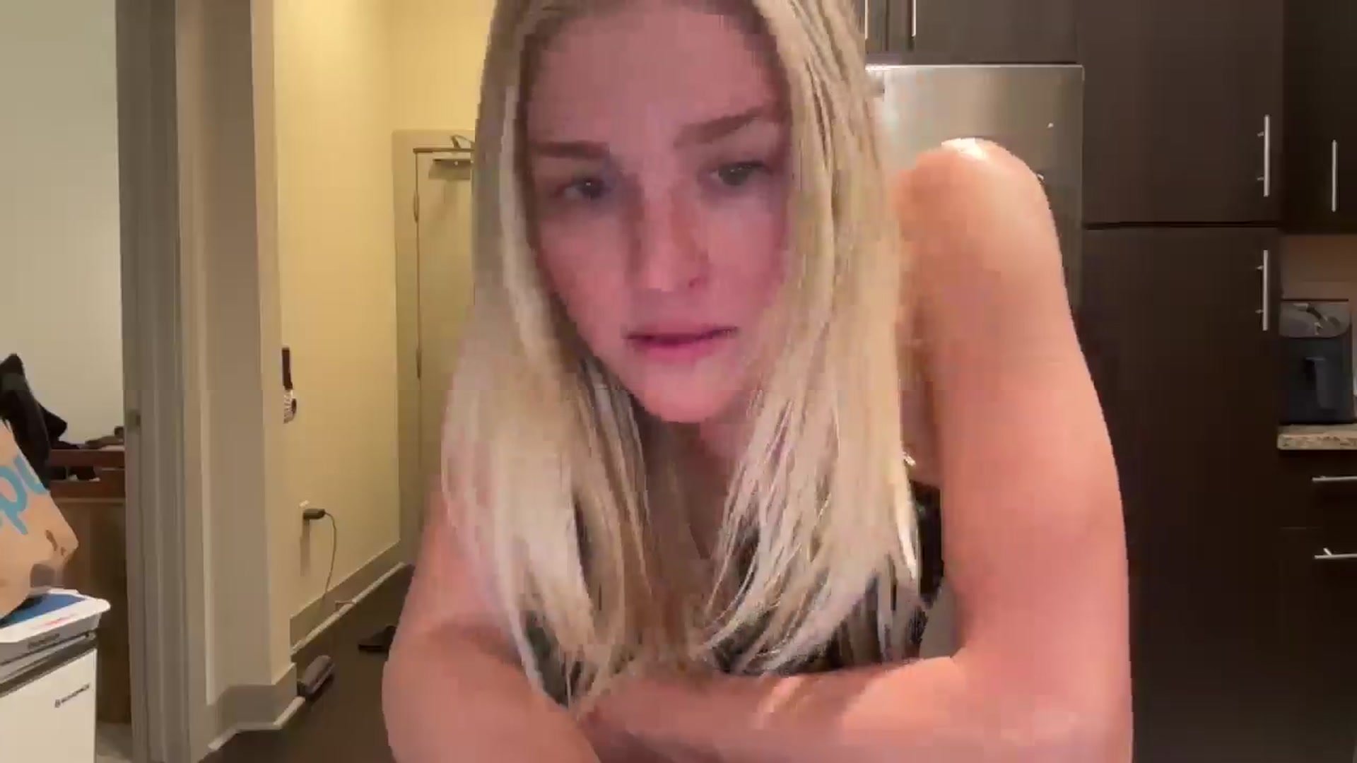 Gallery image thumbnail from Partygirl1's myfreecams stream on, 04/19/2026, 08:58 image 12 of 20