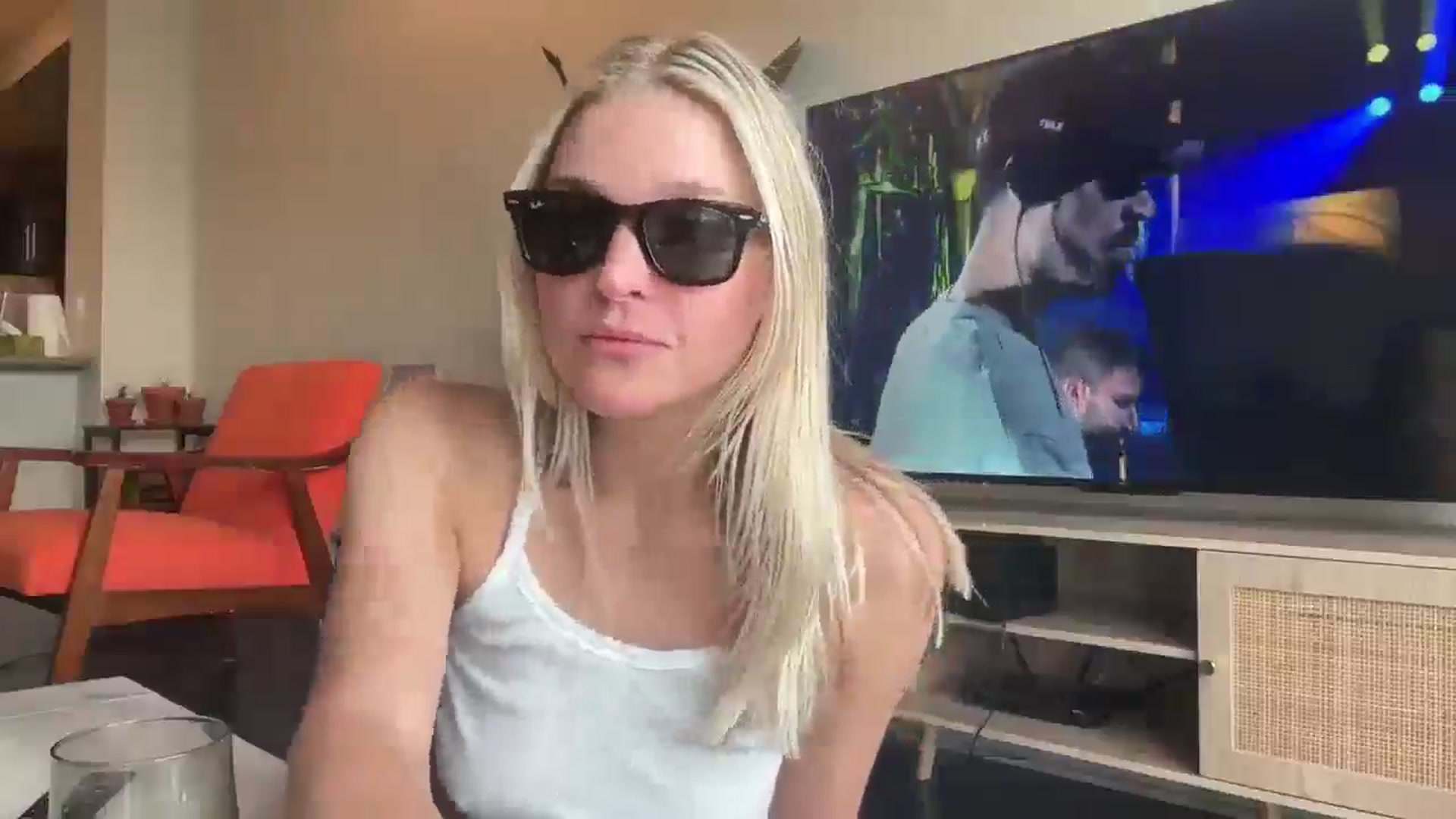 Gallery image thumbnail from Partygirl1's myfreecams stream on, 04/19/2026, 15:03 image 3 of 20