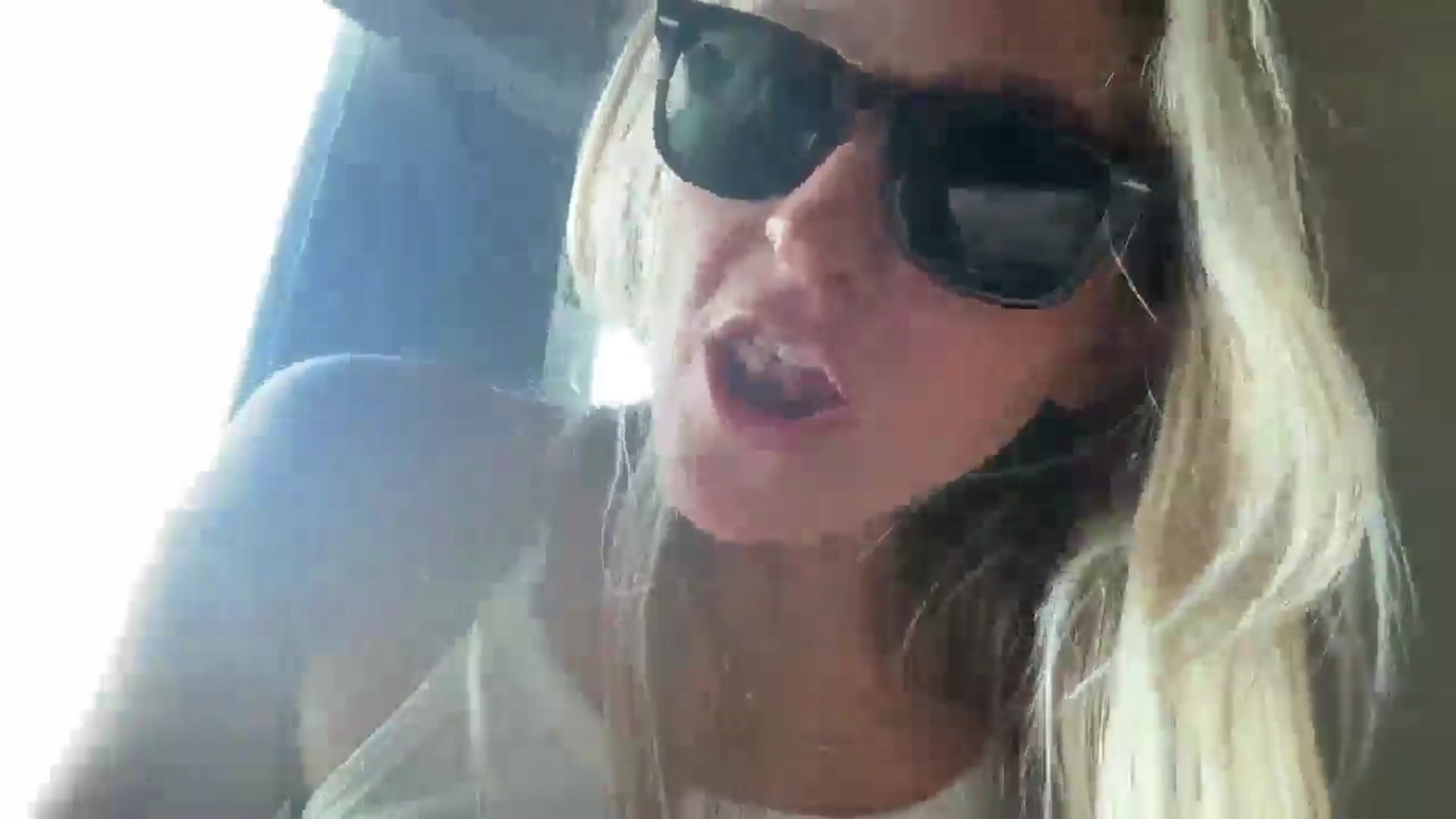 Gallery image thumbnail from Partygirl1's myfreecams stream on, 04/22/2026, 13:59 image 4 of 20