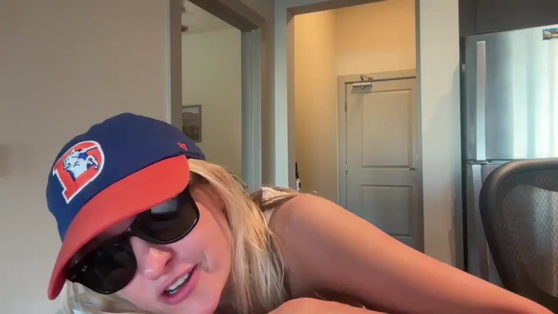 Gallery image thumbnail from Partygirl1's myfreecams stream on, 04/22/2026, 13:59 image 9 of 20