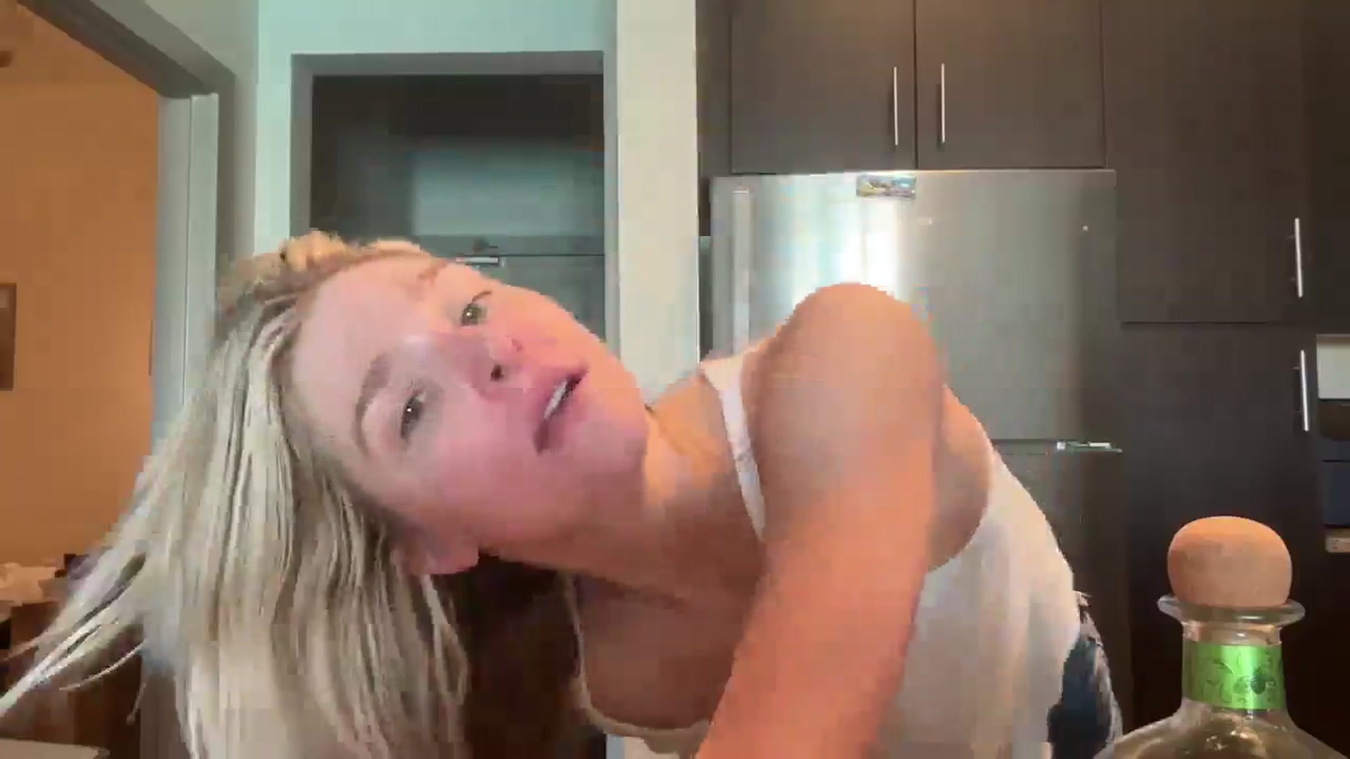 Gallery image thumbnail from Partygirl1's myfreecams stream on, 04/26/2026, 17:44 image 4 of 20