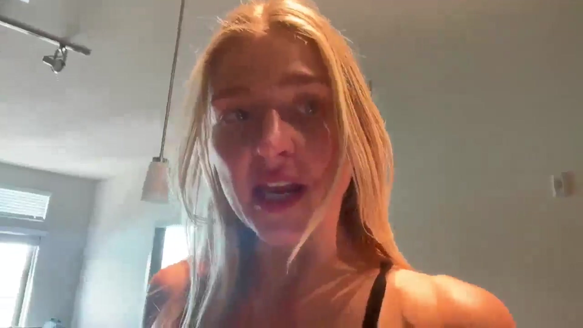 Gallery image thumbnail from Partygirl1's myfreecams stream on, 04/28/2026, 20:23 image 19 of 20