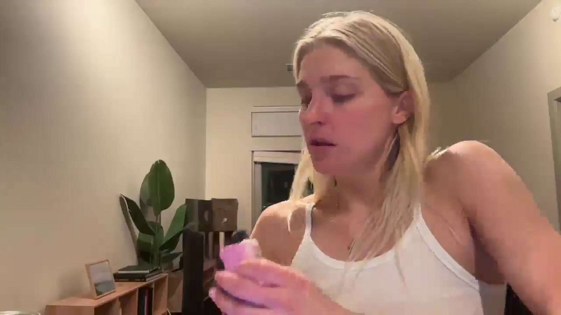 Gallery image thumbnail from Partygirl1's myfreecams stream on, 05/03/2026, 08:31 image 17 of 20