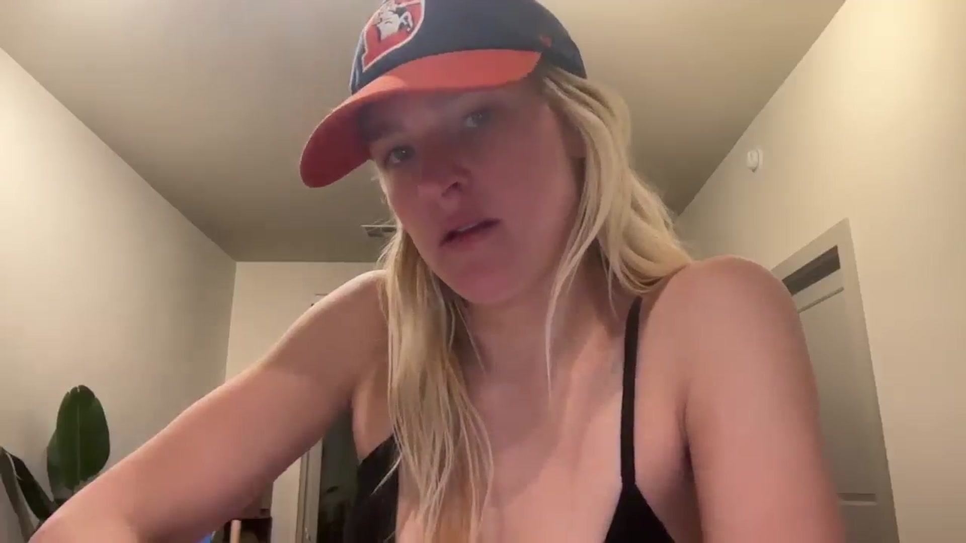 Gallery image thumbnail from Partygirl1's myfreecams stream on, 05/04/2026, 12:44 image 4 of 20